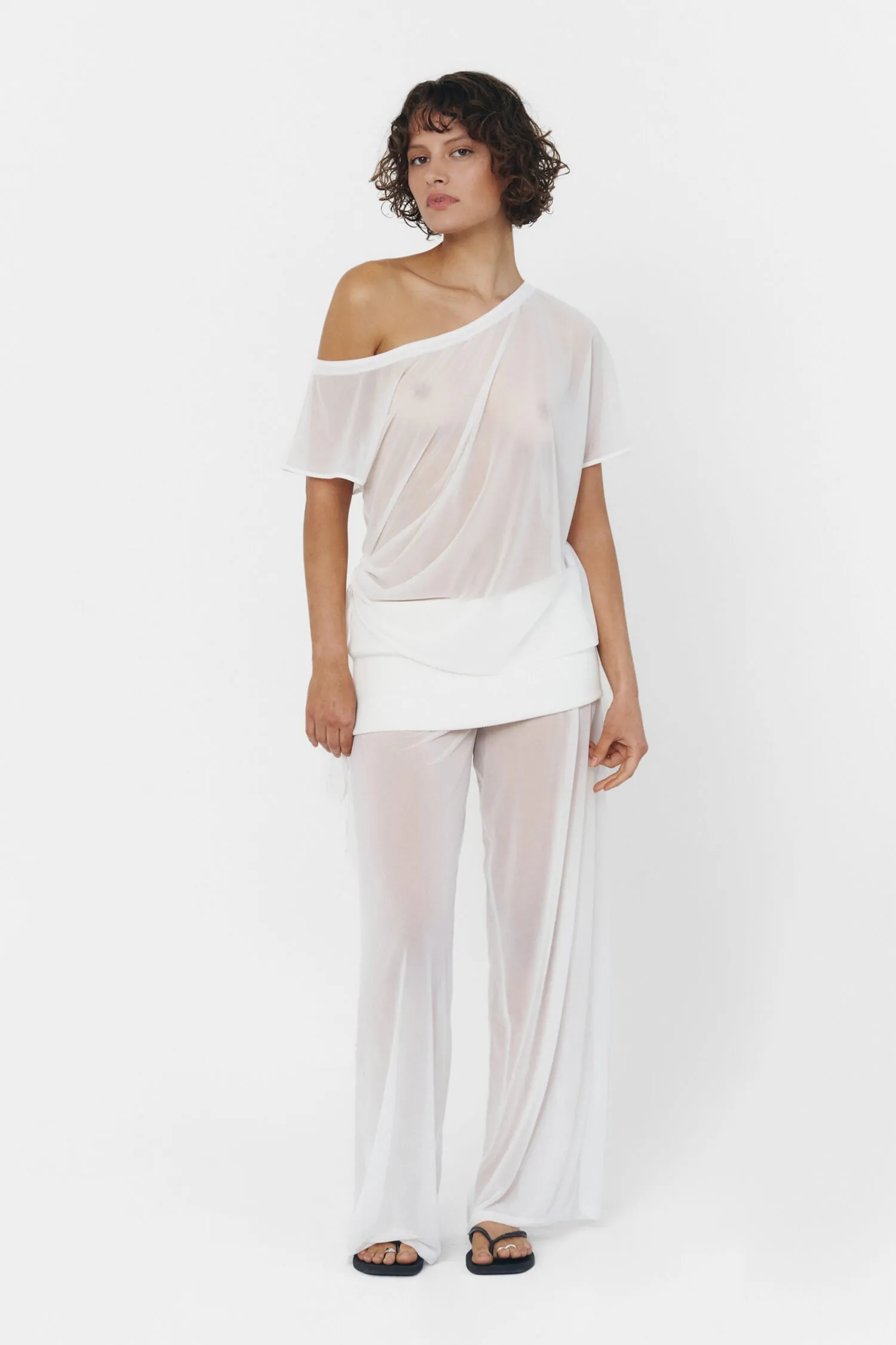 BRISA TOP IN WHITE sold by FIND ME NOW