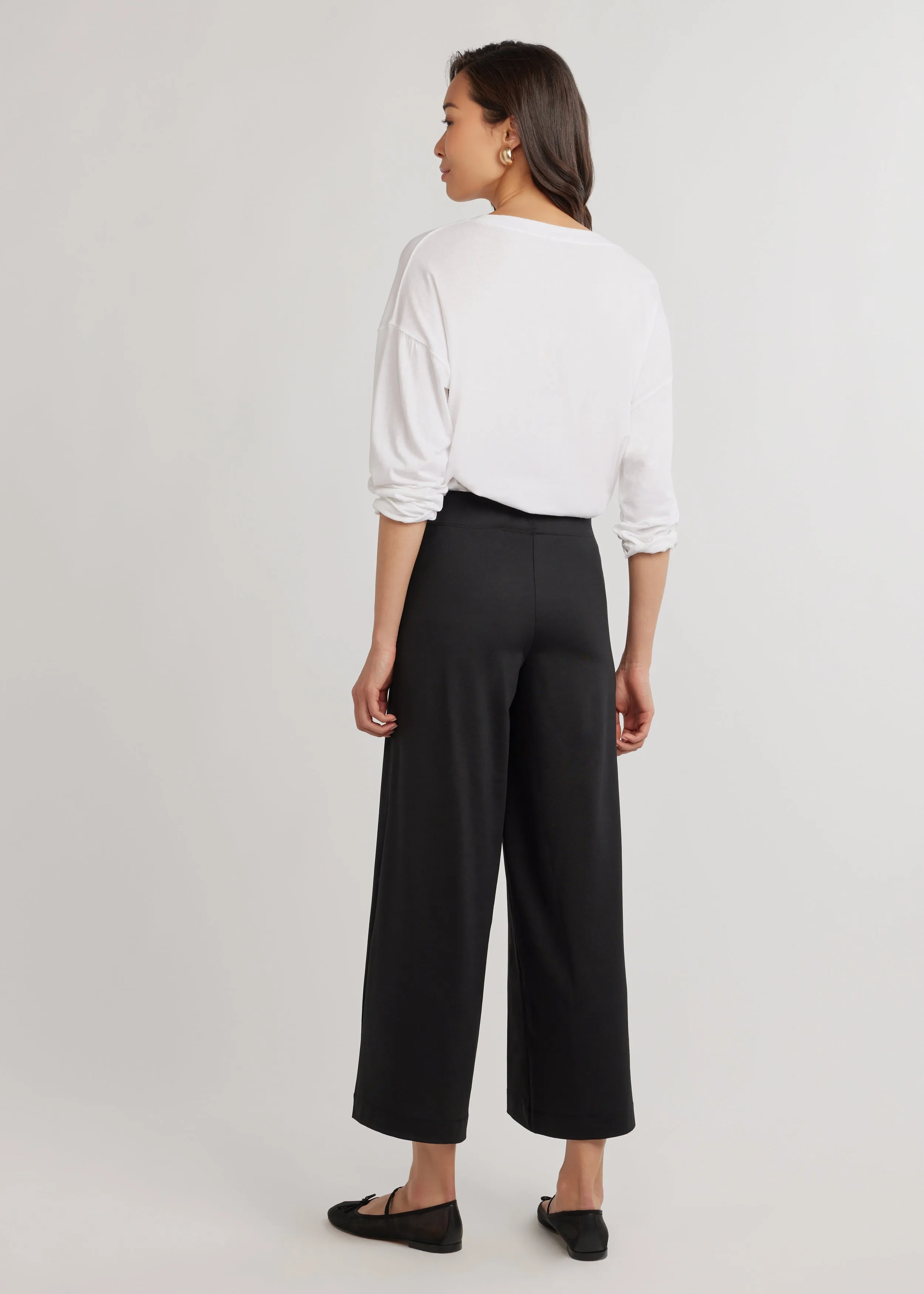 St. Simons Crop Pant in Heavy Weight Luxe Stretch (Black) sold by Dudley Stephens product image thumbnail 4