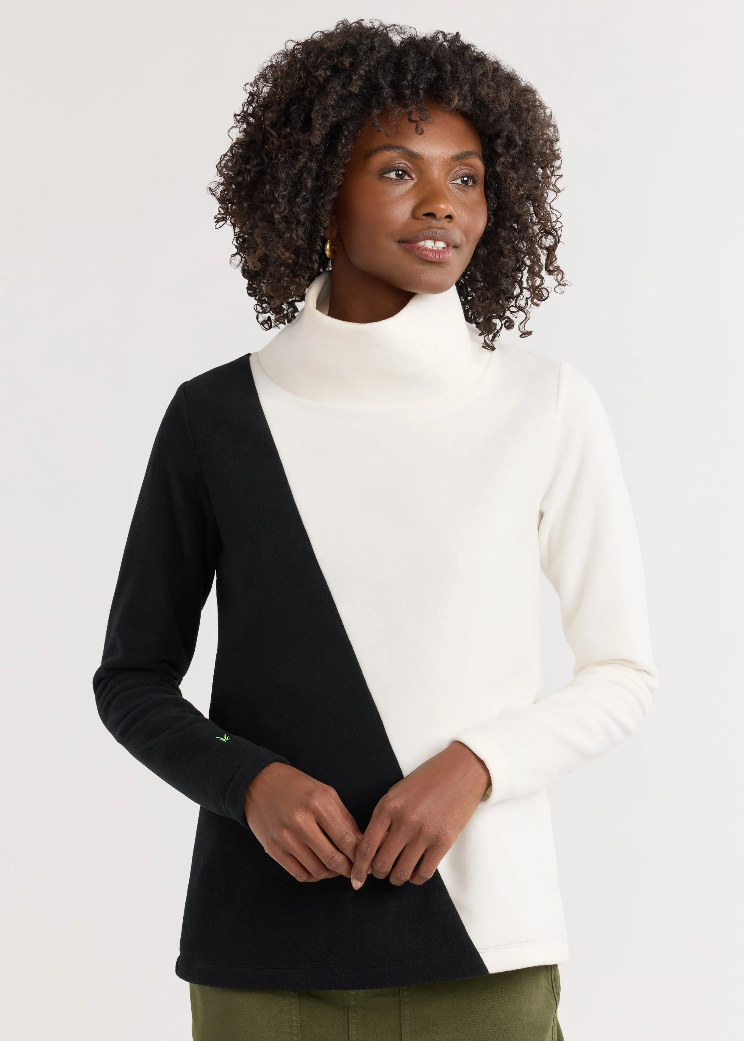 Greenpoint Diagonal Turtleneck in Vello Fleece (Black/Cream) sold by Dudley Stephens