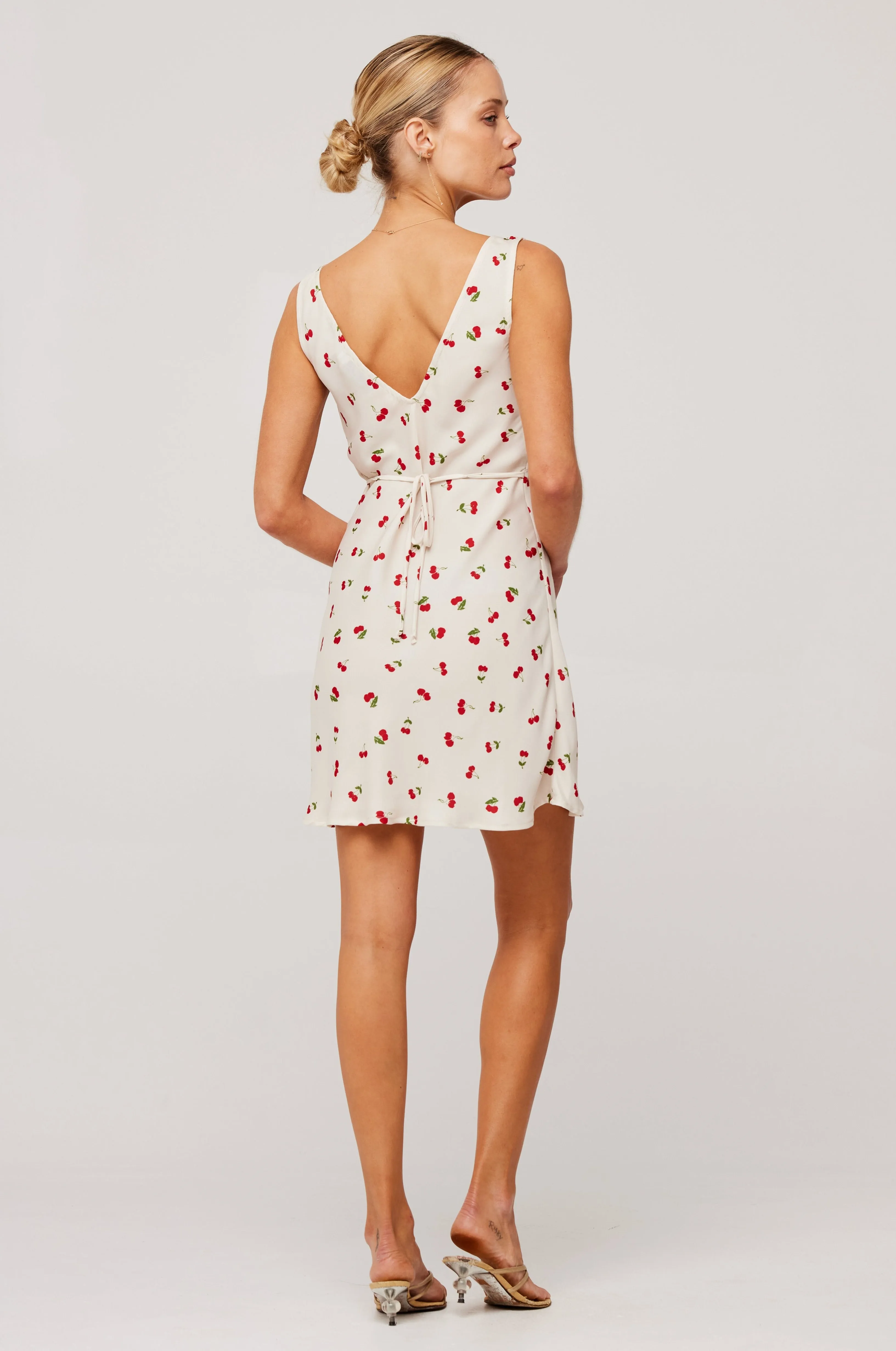 Frankie Mini in Cherry sold by RESA product image thumbnail 5