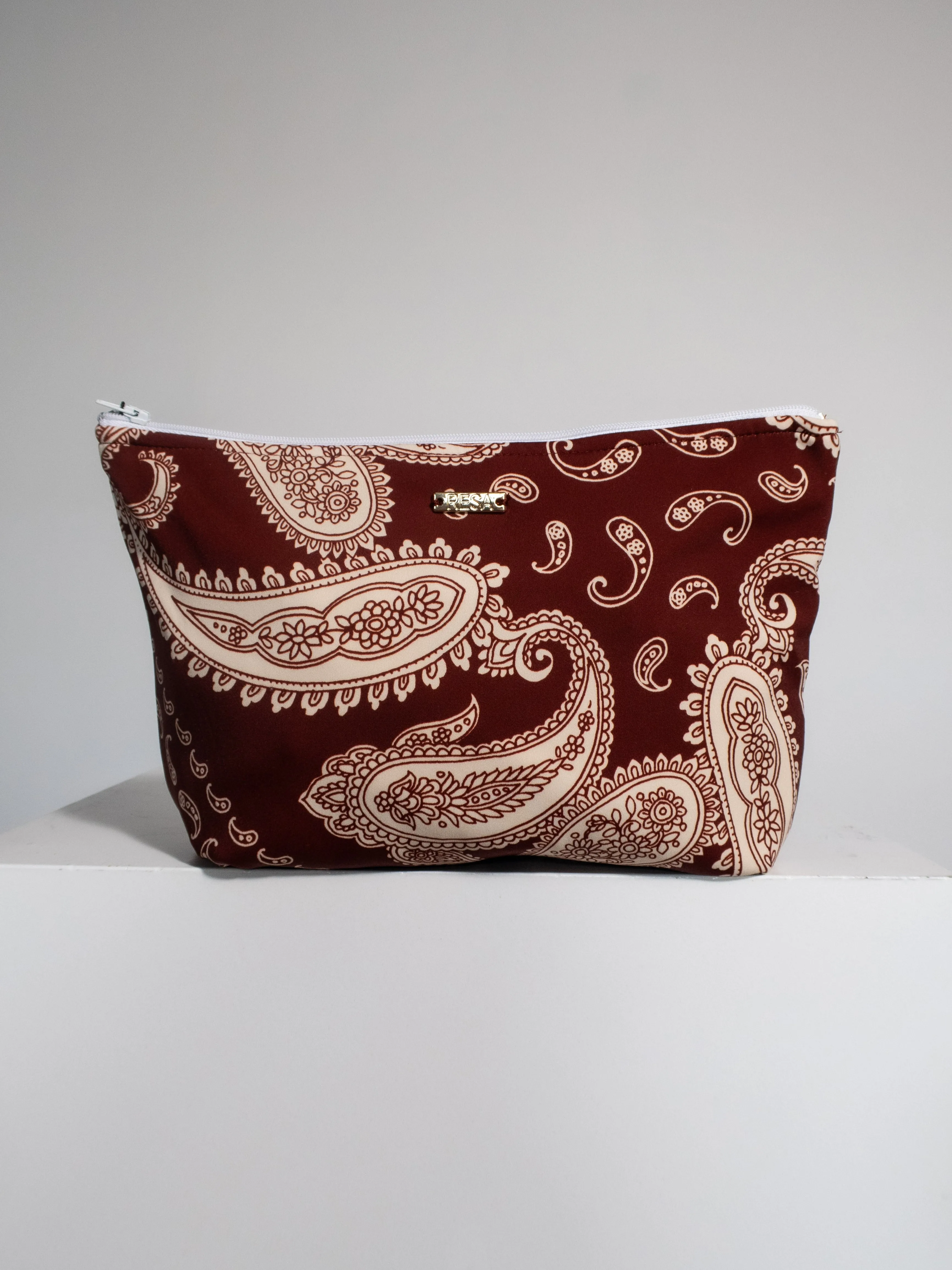 Zipper Pouch Saloon sold by RESA