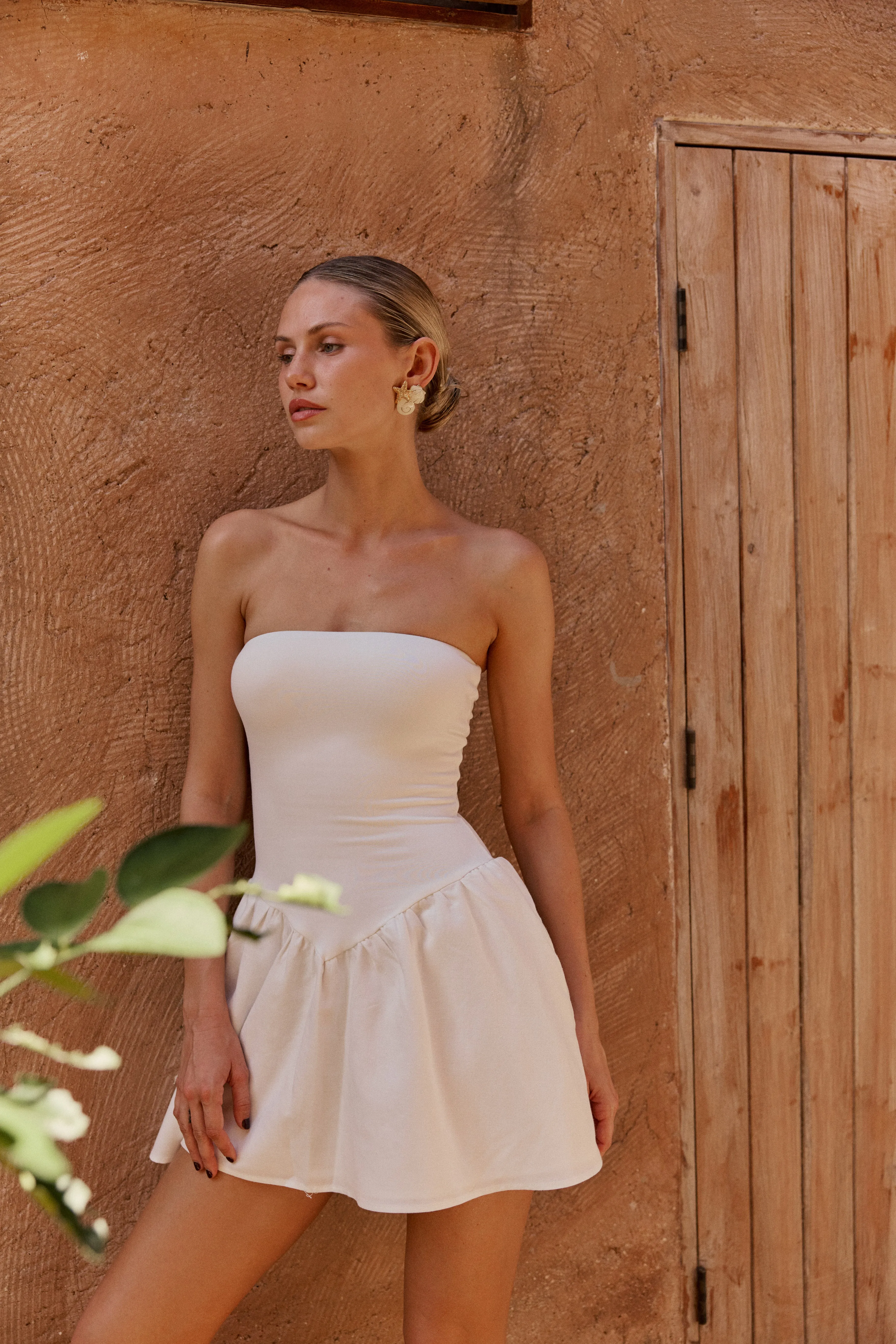 Makie Dress White Linen sold by RESA product image thumbnail 2