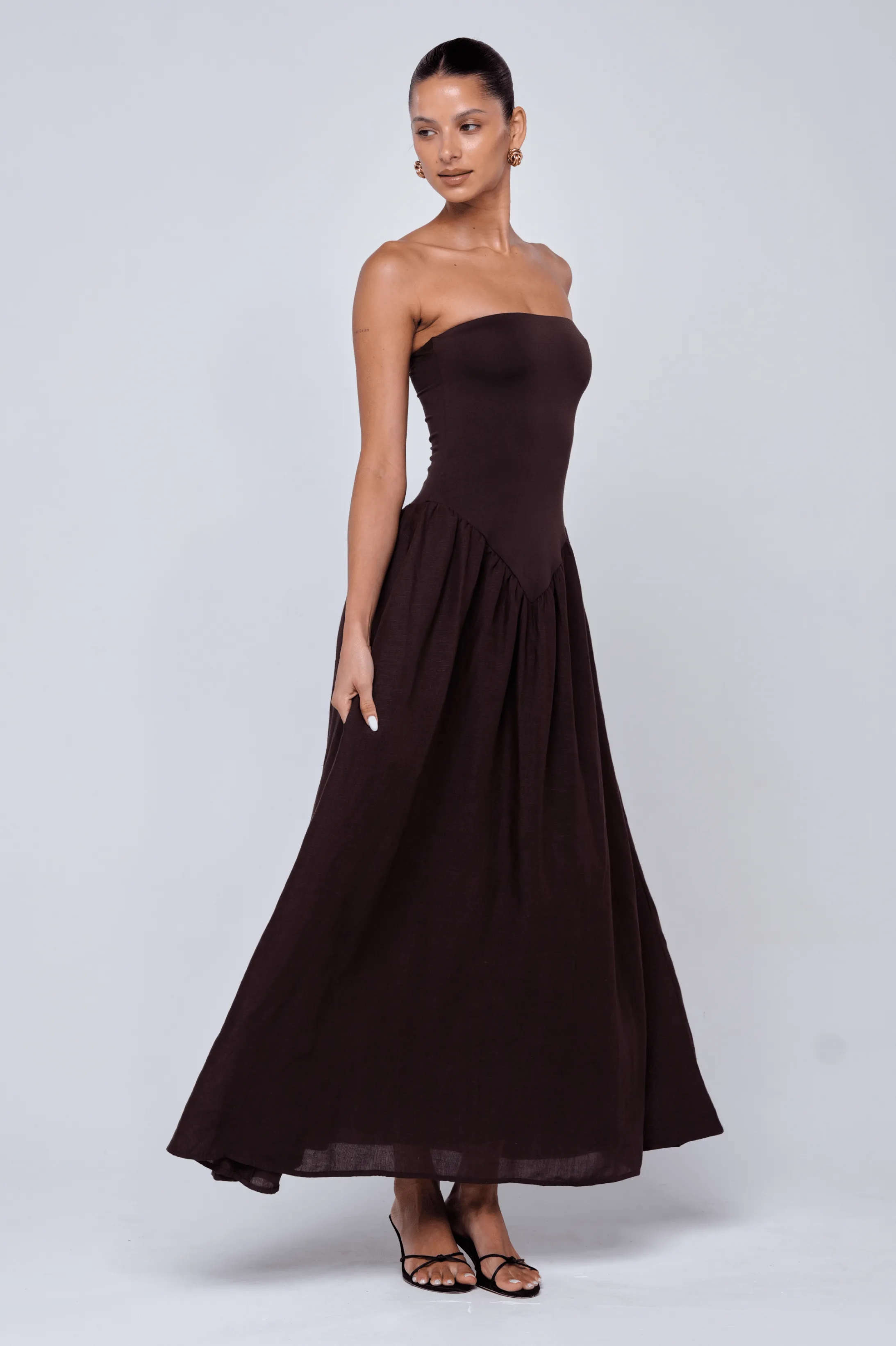 Mackenzie Dress in Brown Linen sold by RESA product image thumbnail 3