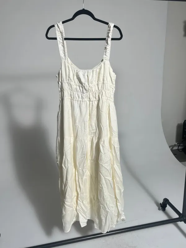 TONI DRESS IN WHITE - SAMPLE SALE sold by RESA