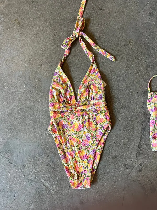 MALIA ONE PIECE IN APRIL- SAMPLE SALE sold by RESA