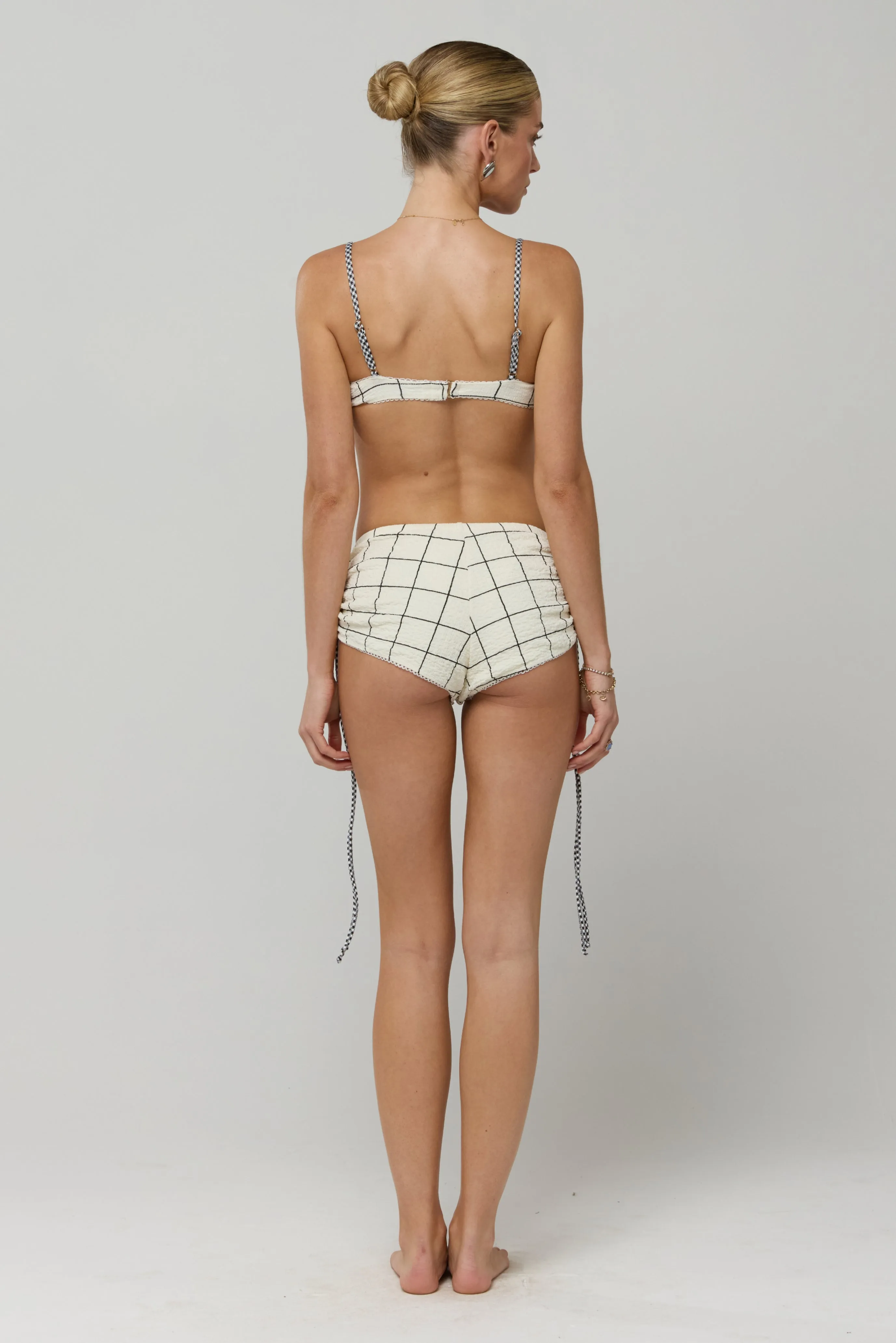 Lina in Hampton sold by RESA product image thumbnail 4