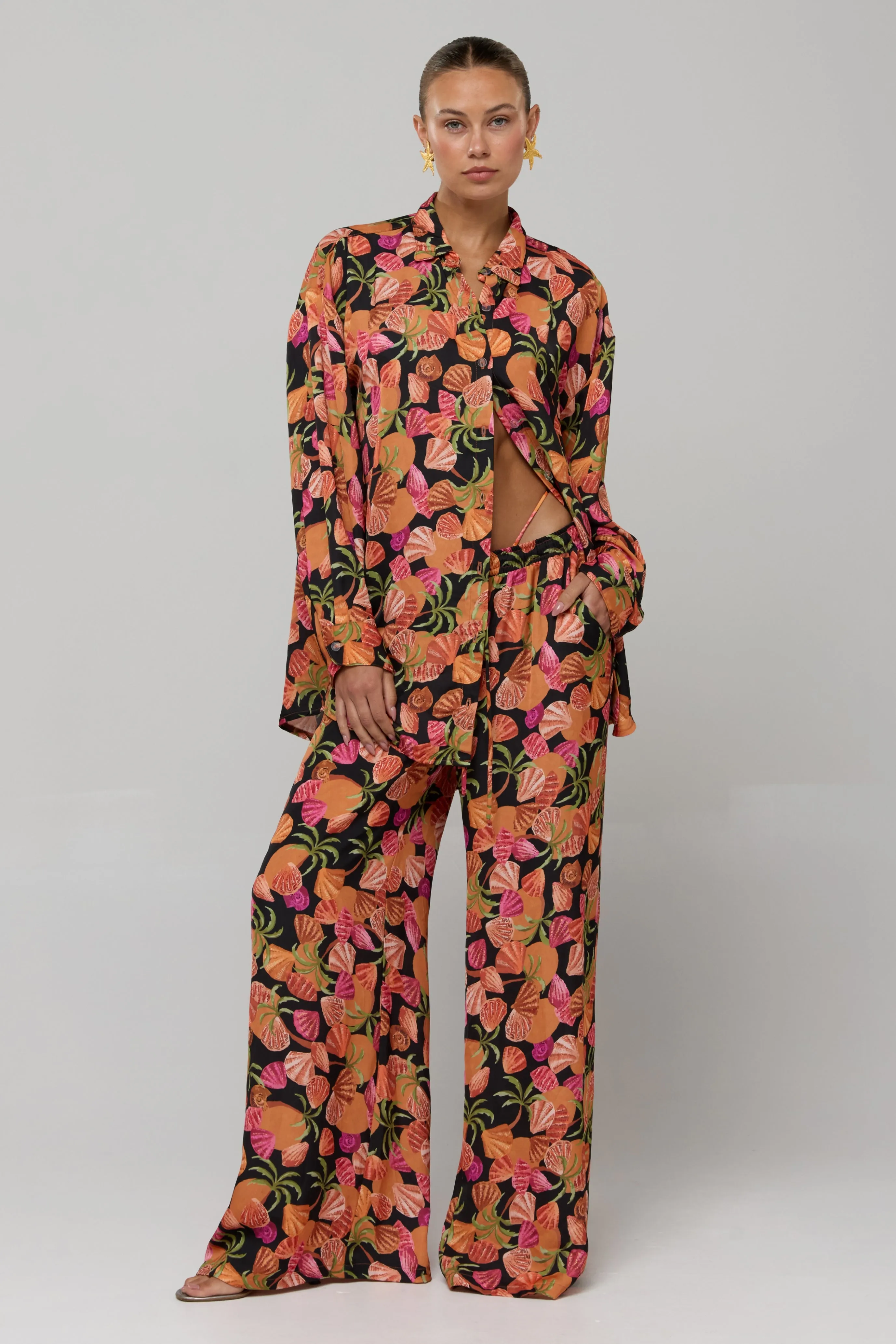 Miley Set in Conch sold by RESA product image thumbnail 3