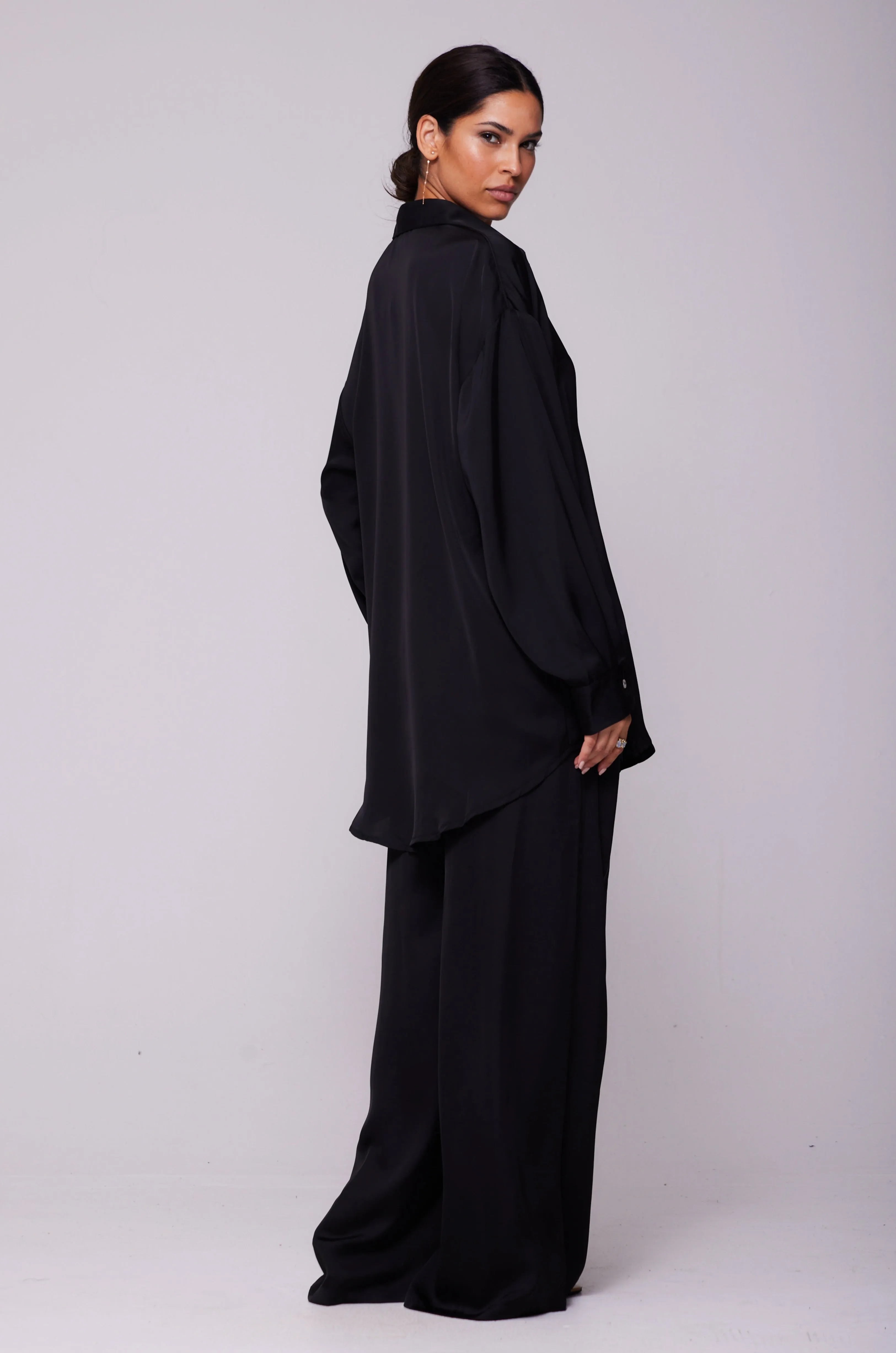 Miley Set in Black sold by RESA product image thumbnail 4