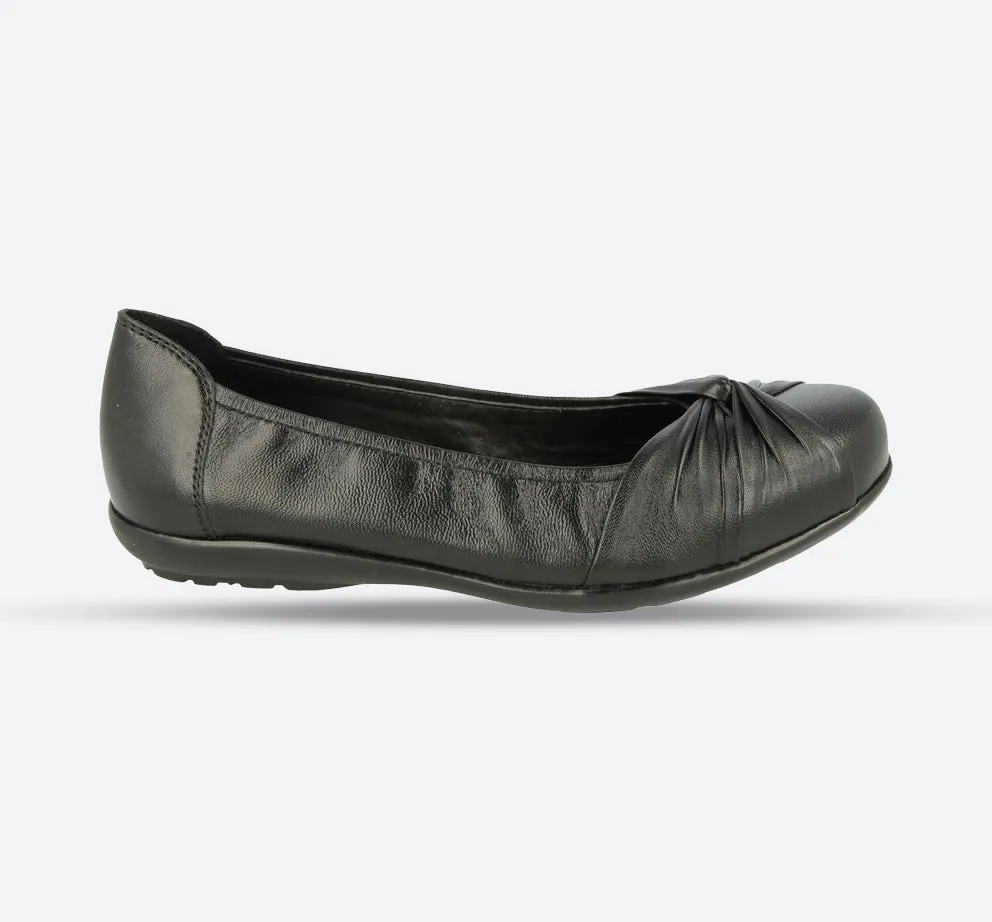 Womens Wide Fit DB Tetbury Court Shoes sold by Wide Fit Shoes