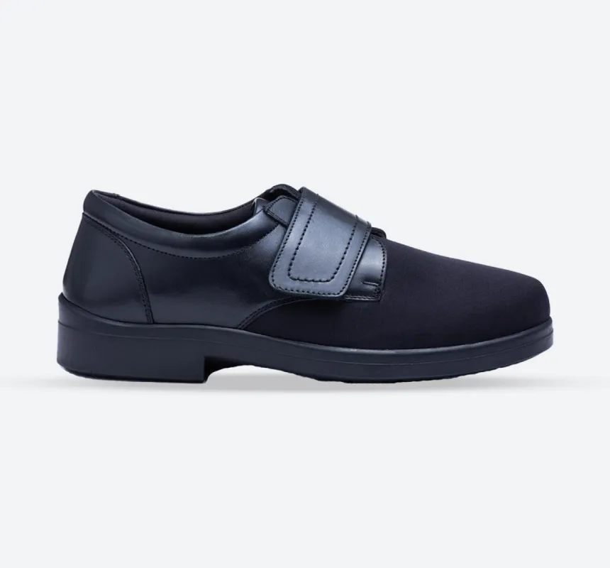 Mens Wide Fit Tredd Well Benjamin Velcro Soft Stretch Shoes made by Wide Fit Shoes