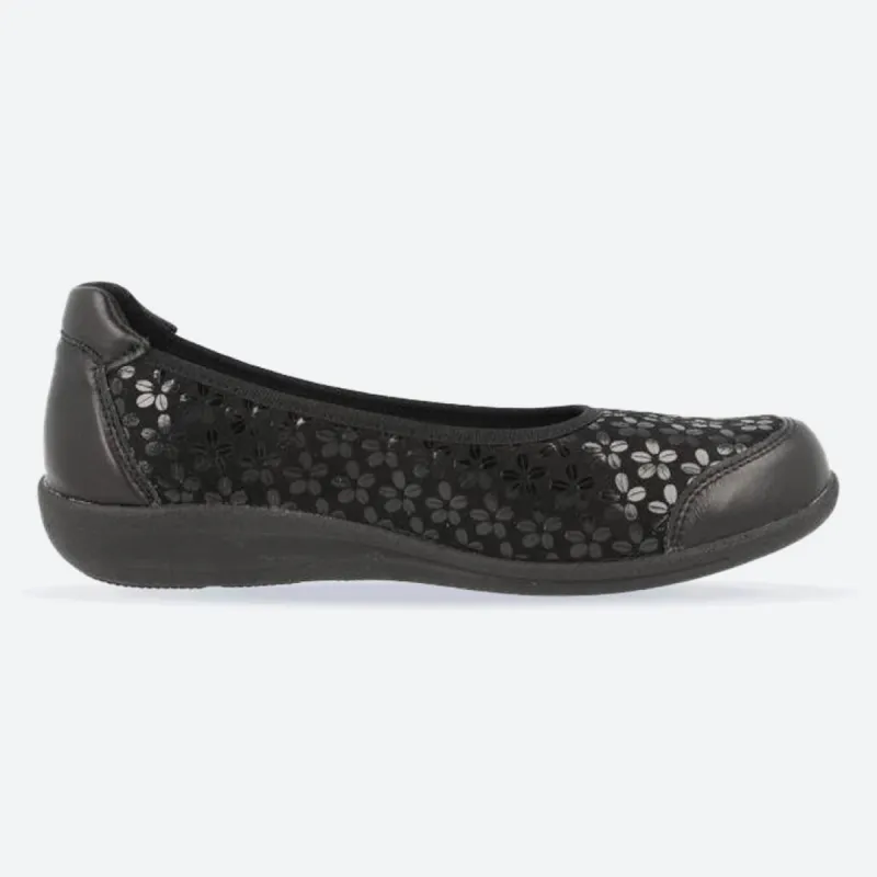 Women's Wide Fit DB Auk Pump Court Shoes sold by Wide Fit Shoes