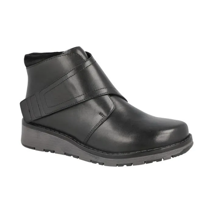 Women's Wide Fit DB Hitchin Boots sold by Wide Fit Shoes product image thumbnail 3