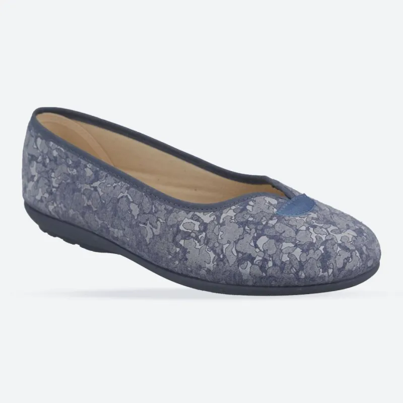 Women's Wide Fit DB Greenfinch Canvas sold by Wide Fit Shoes