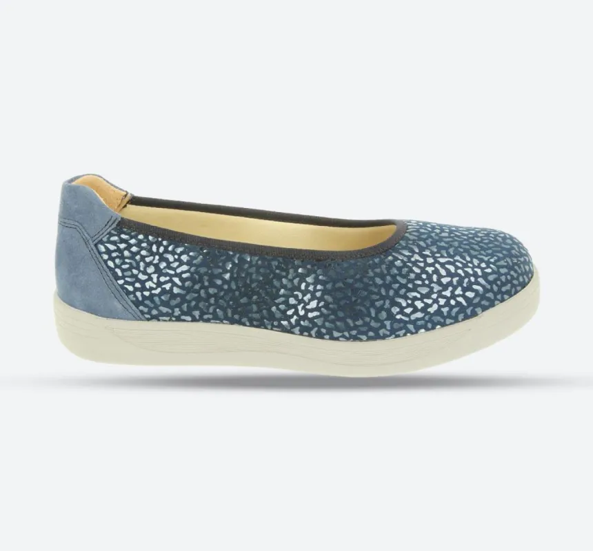 Womens Wide Fit DB Garganey Shoes sold by Wide Fit Shoes