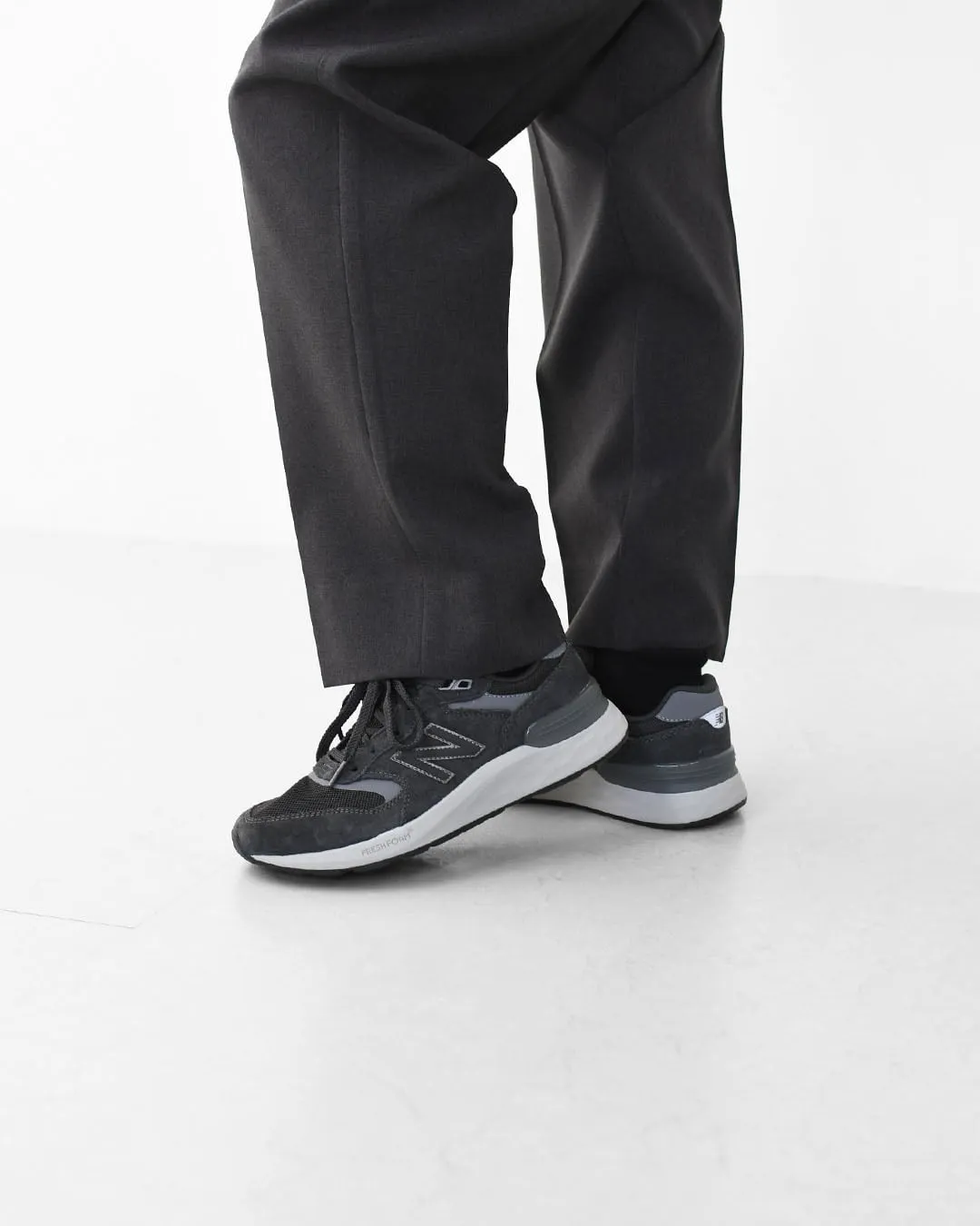 Women's Wide Fit New Balance MW880BA7 Walking/Running Trainers - Fresh Foam sold by Wide Fit Shoes product image thumbnail 3