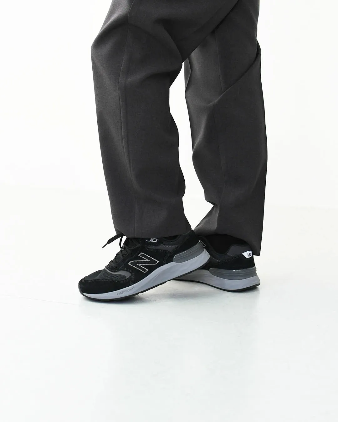 Men's Wide Fit New Balance MW880BB7 Walking/Running Trainers - Fresh Foam sold by Wide Fit Shoes product image thumbnail 4