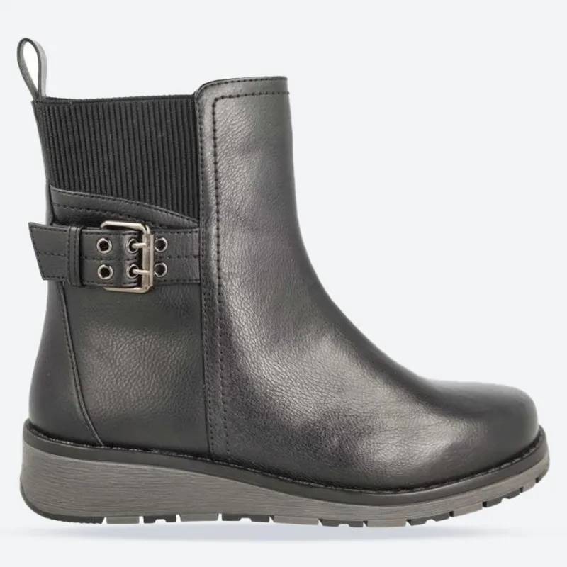 Women's Wide Fit DB Yosemite Boots sold by Wide Fit Shoes