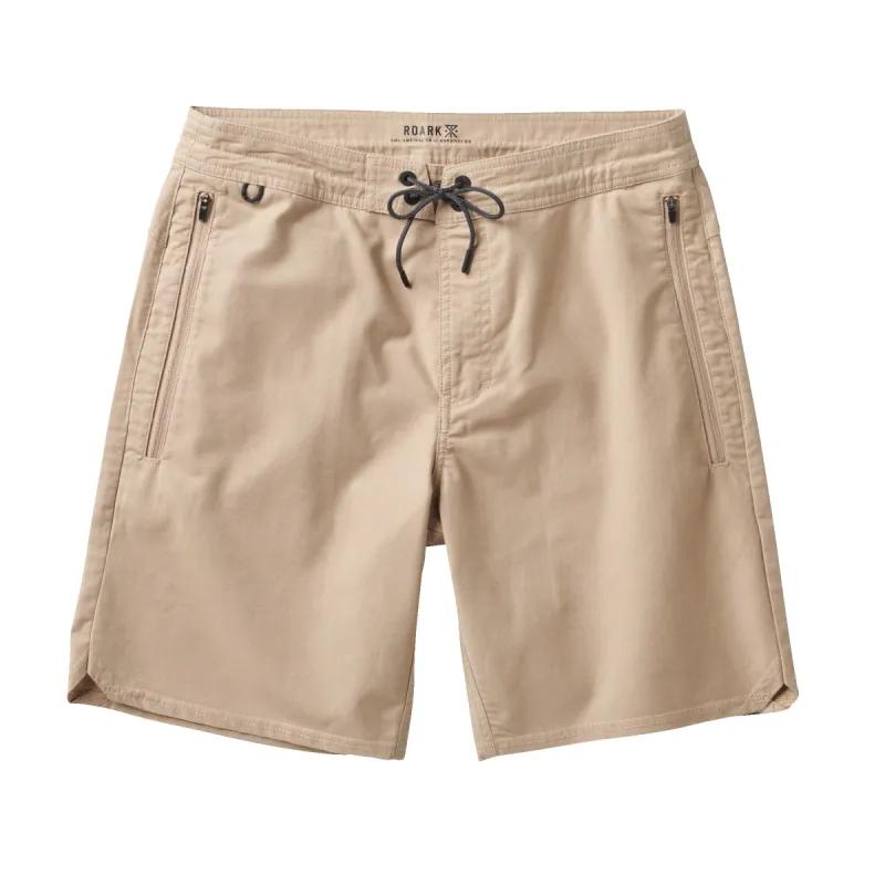 Layover Shorts 19" - Beach sold by Roark
