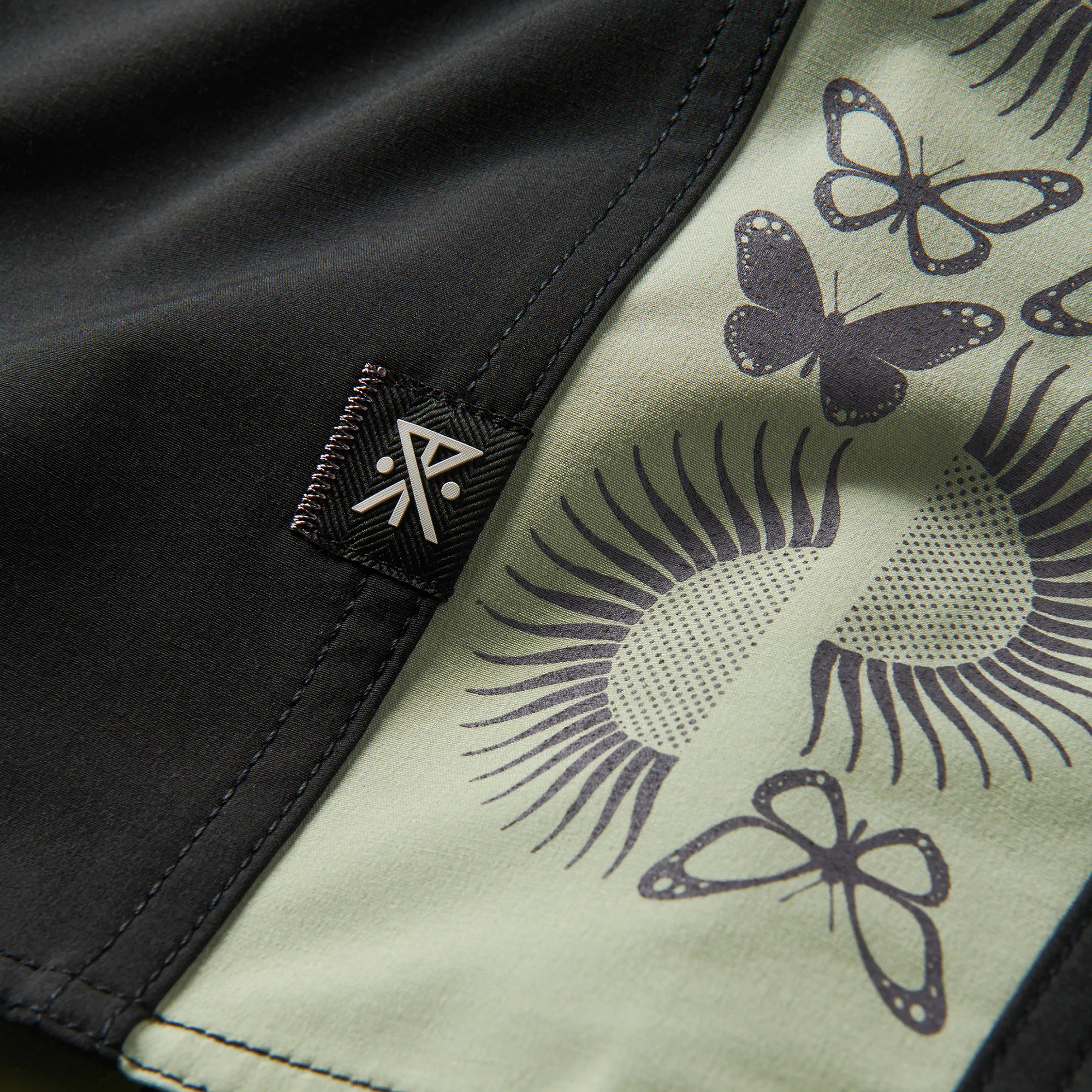 Passage 18.5" Boardshorts - Black sold by Roark product image thumbnail 4