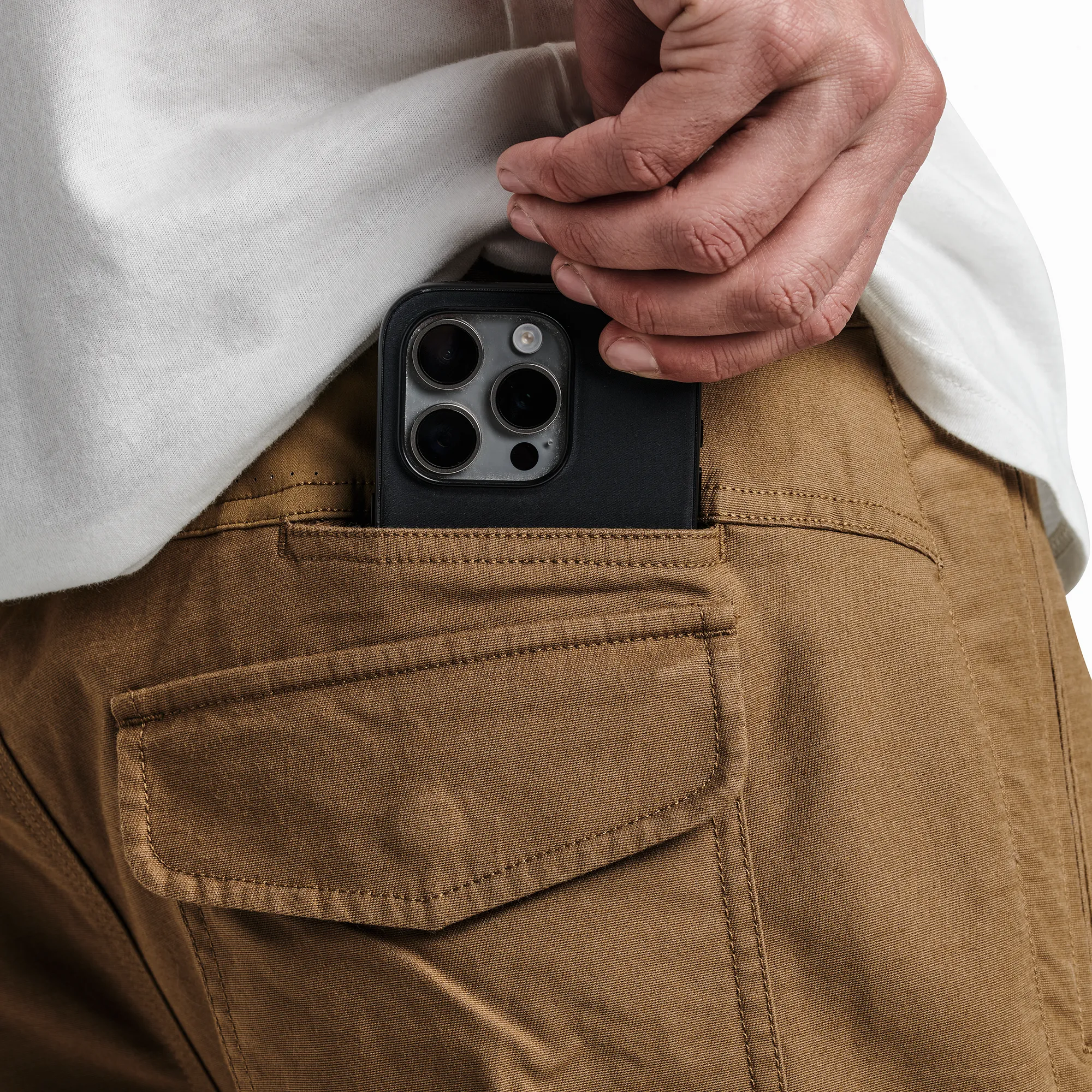 Layover Traveler Shorts 17" - Dark Khaki sold by Roark product image thumbnail 5