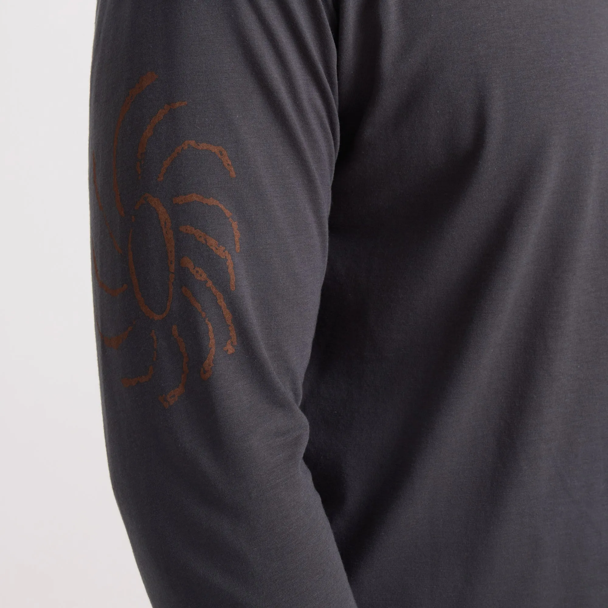 Mathis Active Long Sleeve Tee - Onyx sold by Roark product image thumbnail 5