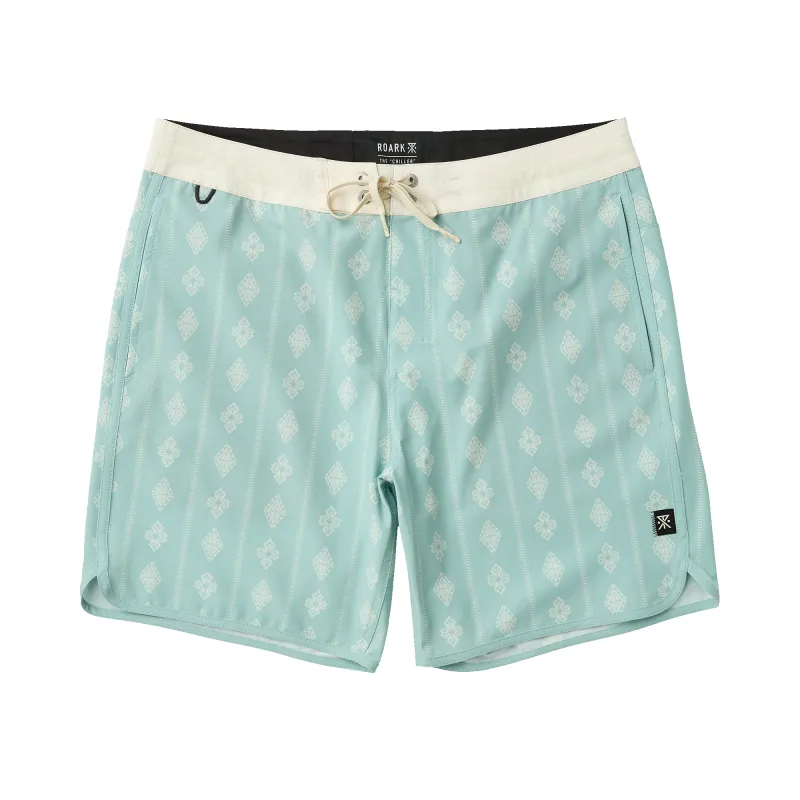 Chiller Scallop 17" Boardshorts - Hazy Blue made by Roark