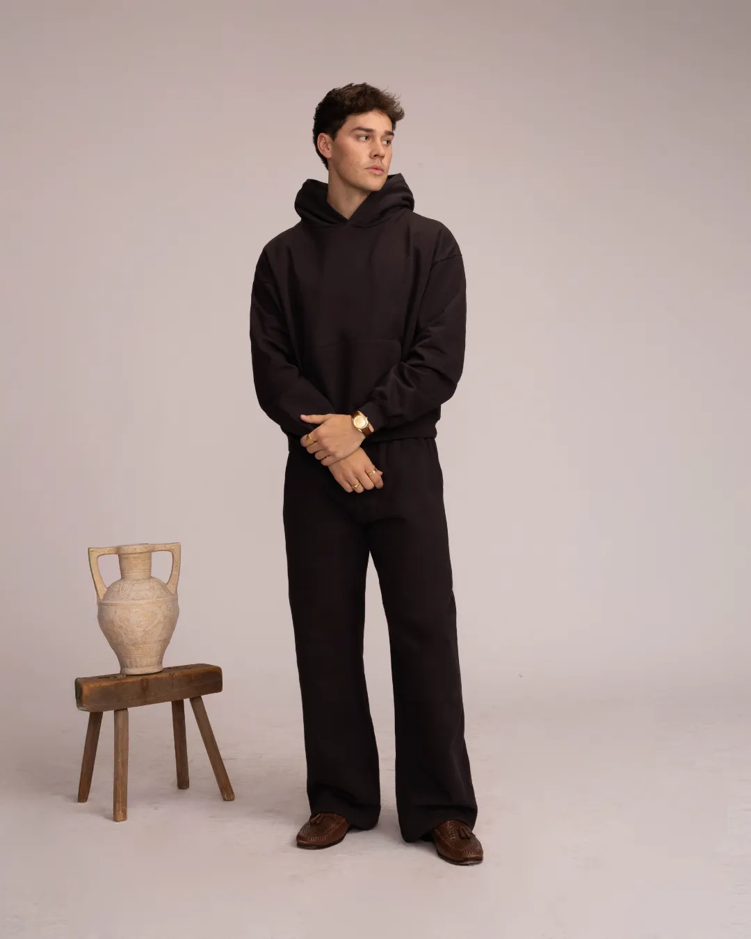 SIGNATURE CROP HOODIE + SWEATPANT sold by IPHIS product image thumbnail 2