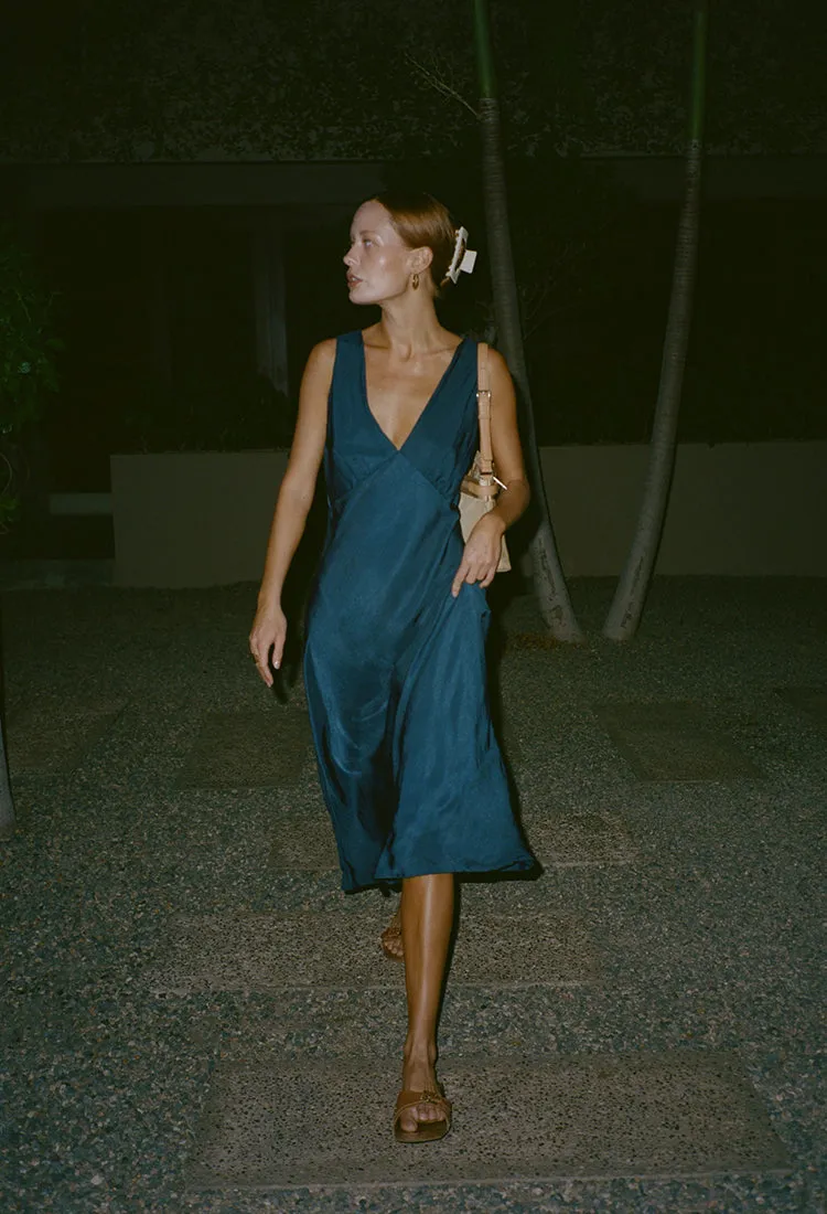 Silvana Dress Midnight sold by Ciao Lucia product image thumbnail 2