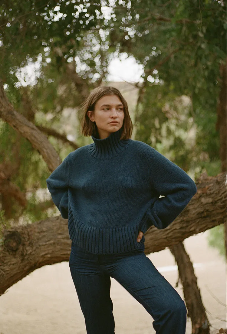 Pietro Pant Midnight sold by Ciao Lucia product image thumbnail 2