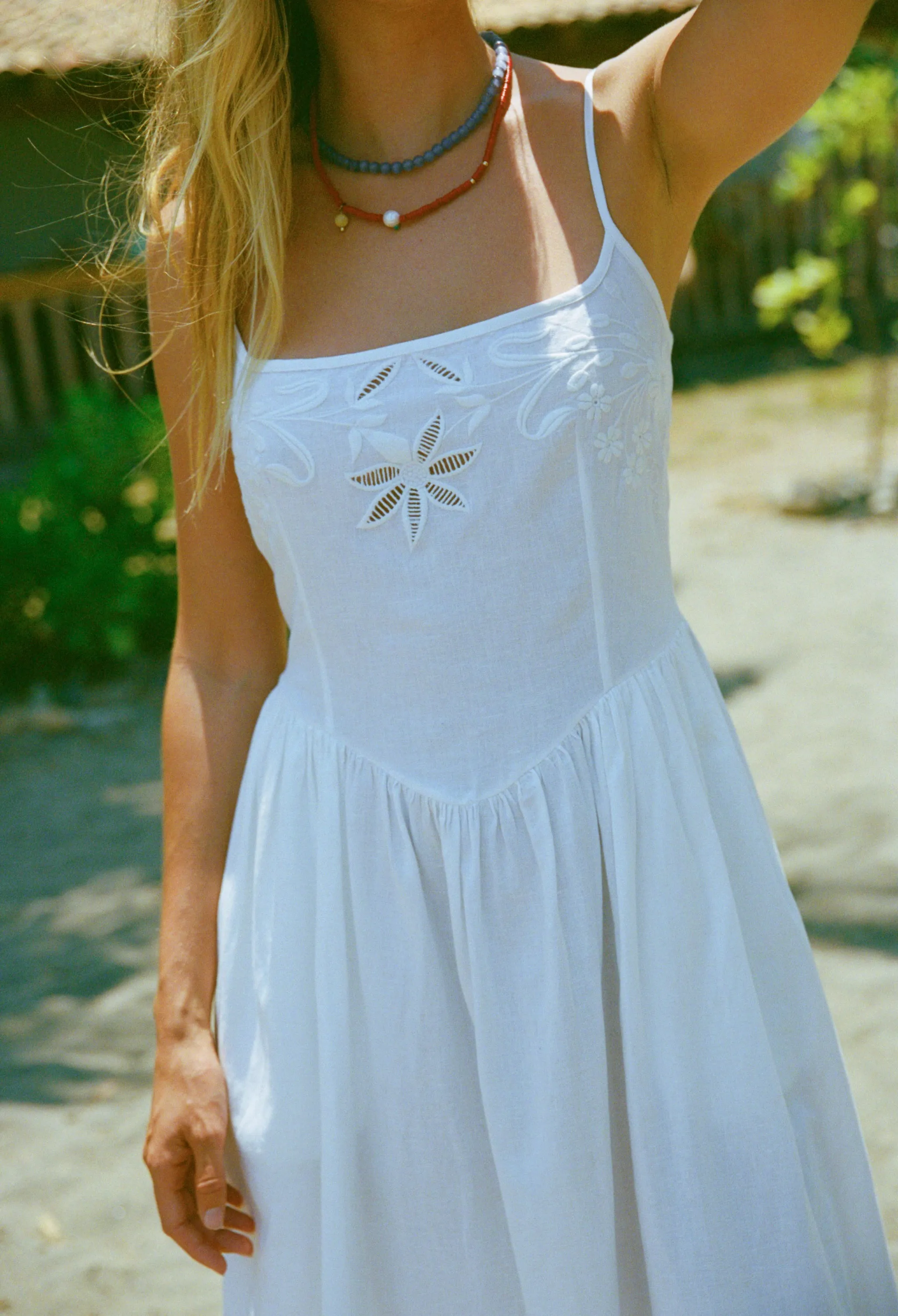 Neroni White Floral Embroidered Linen Dress sold by Ciao Lucia product image thumbnail 5