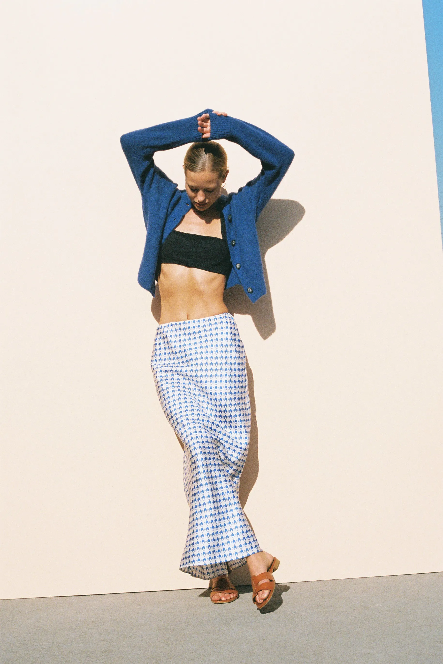 Firenze Cardigan Indigo sold by Ciao Lucia product image thumbnail 2