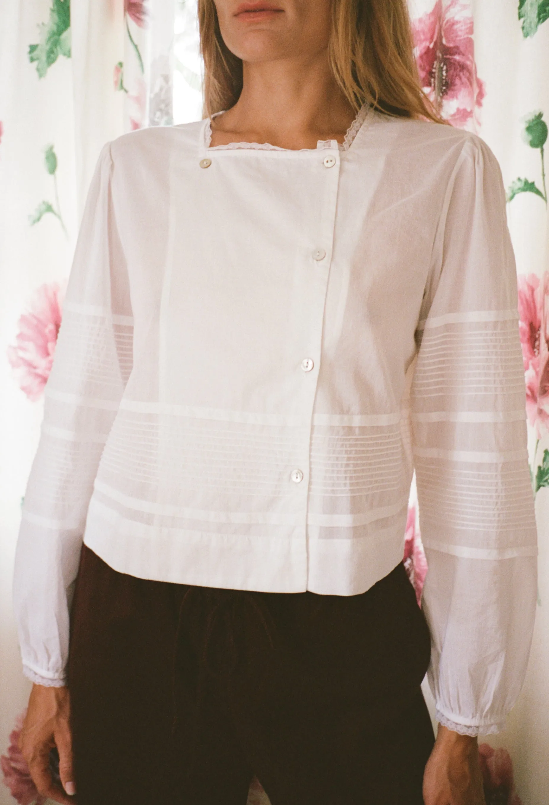 Aldina White Cotton Voile Top sold by Ciao Lucia product image thumbnail 2