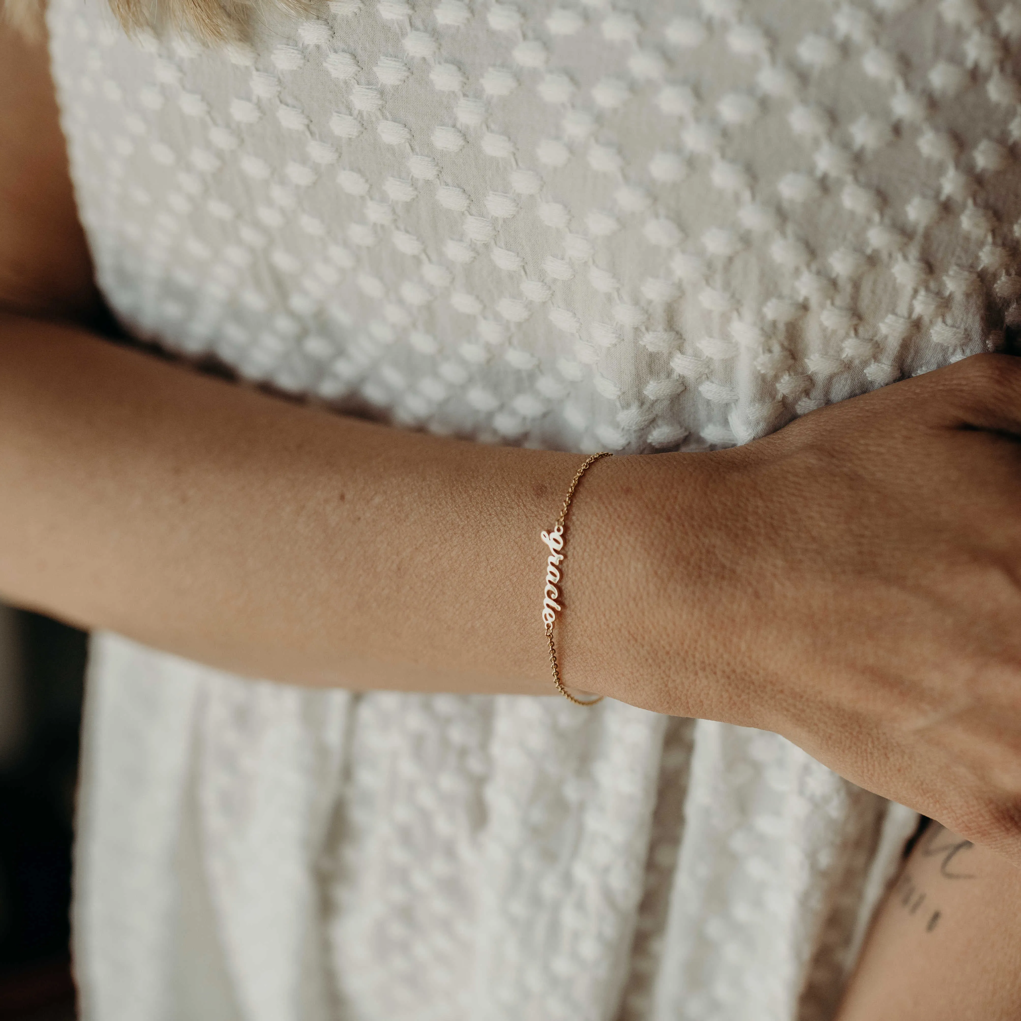 Script 'thrive' Nameplate Bracelet sold by Tiny Tags product image thumbnail 2