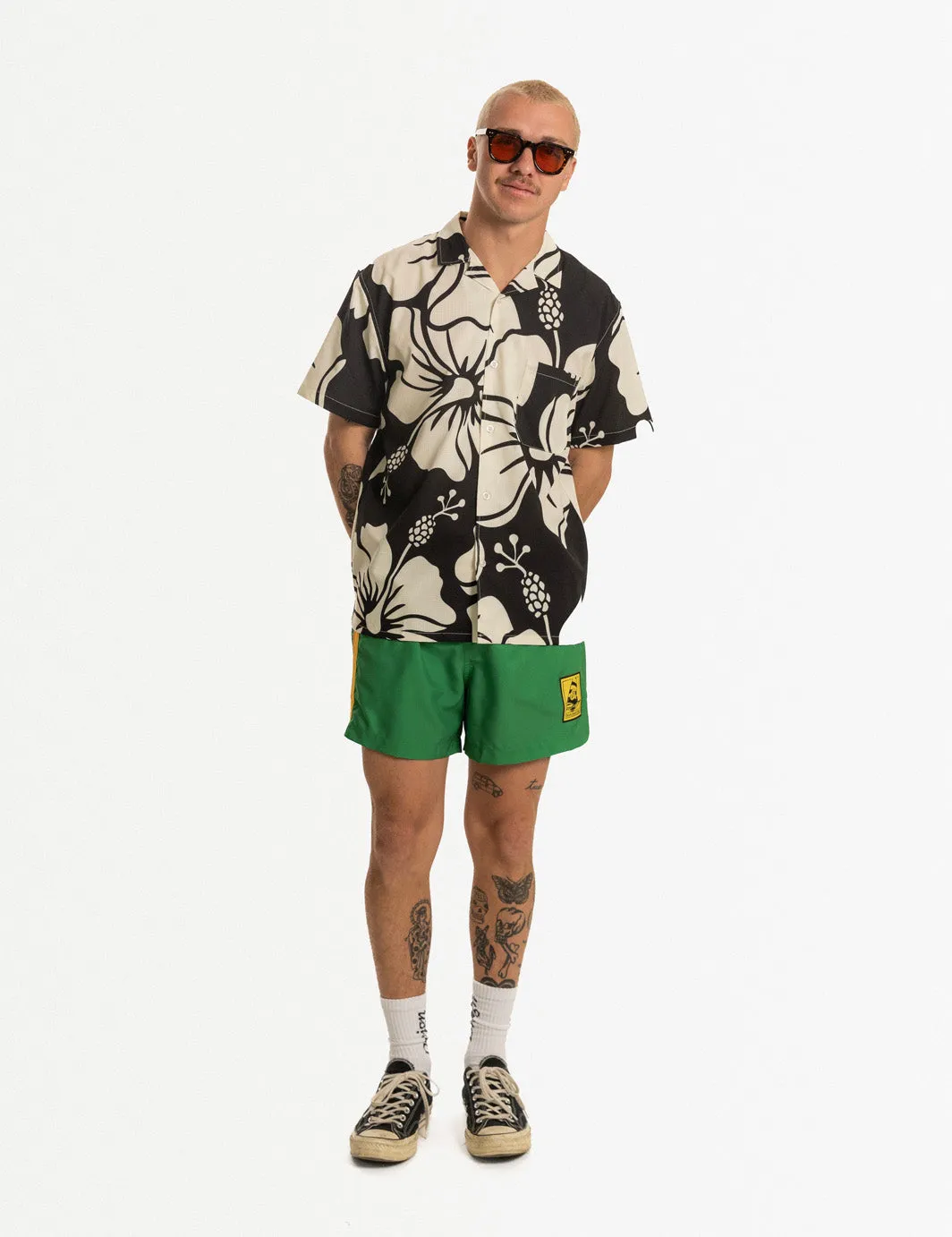 Paradise Leisure Stretch Buttonup - Black sold by Duvin Design product image thumbnail 5