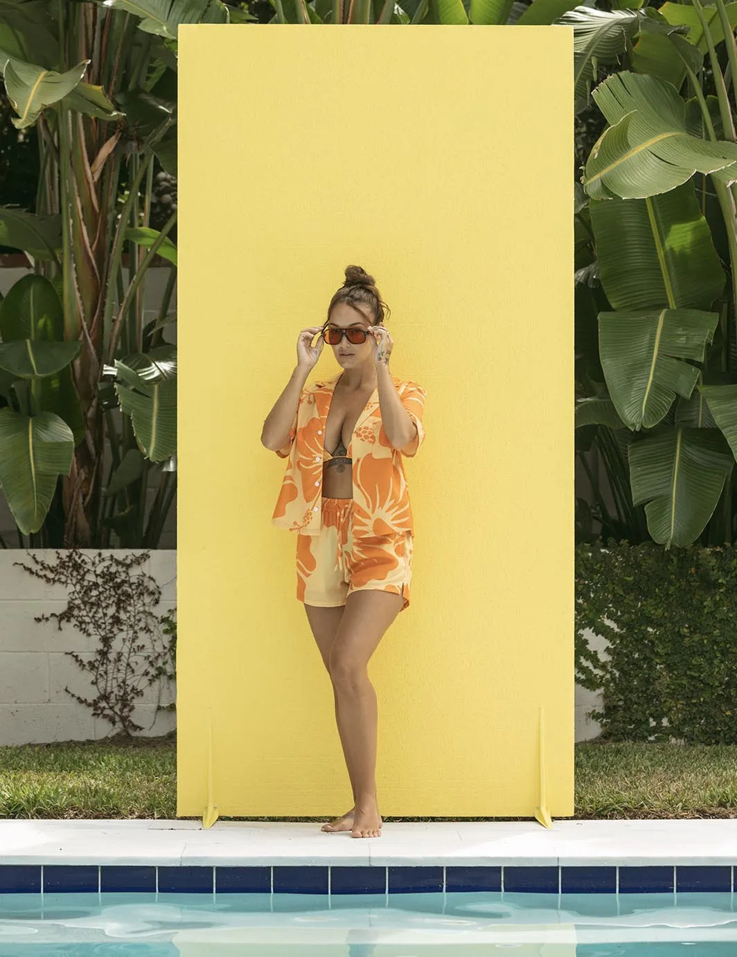 Hibiscus Crop Buttonup - Sunburnt sold by Duvin Design product image thumbnail 2