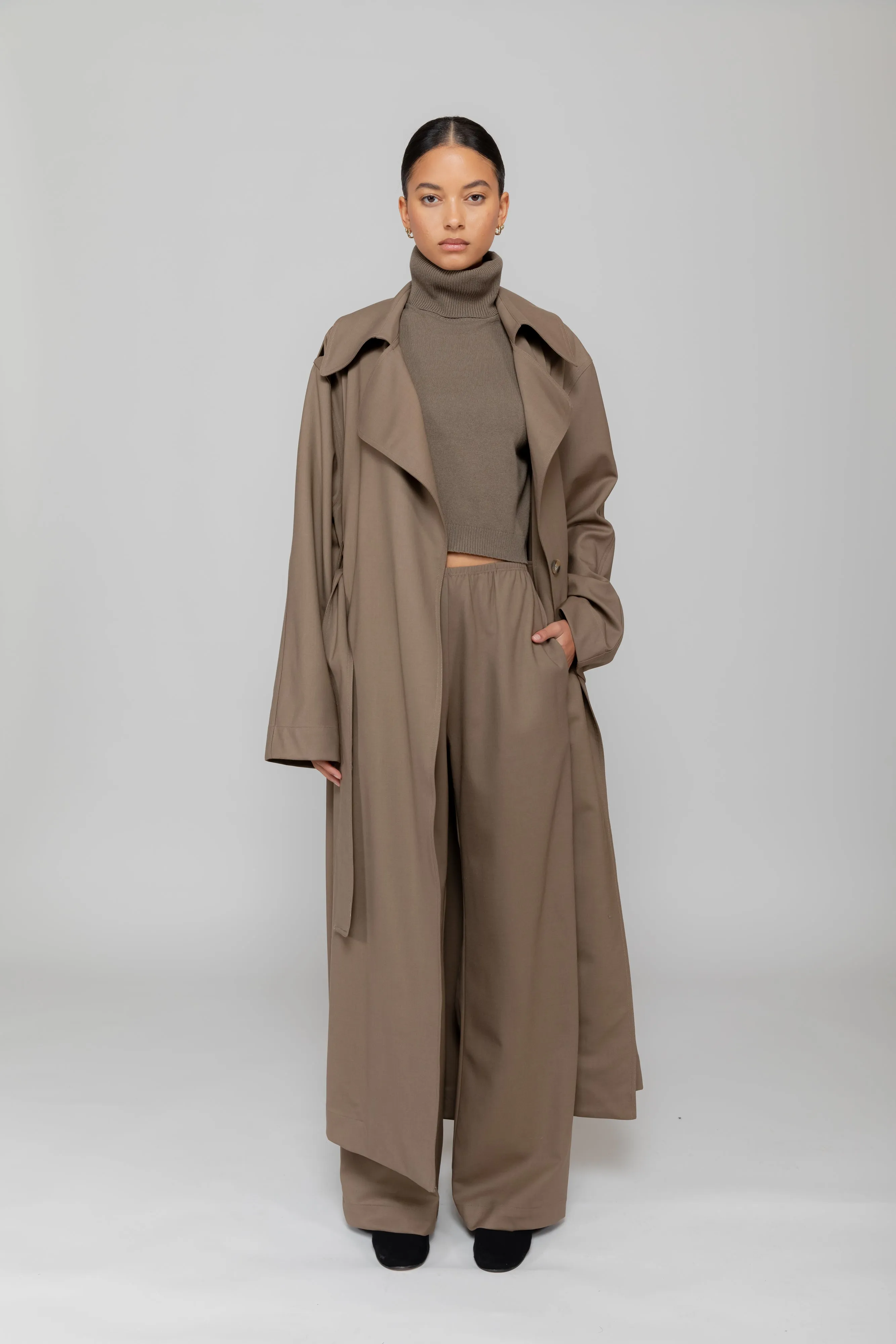 Jane Trench sold by Leset