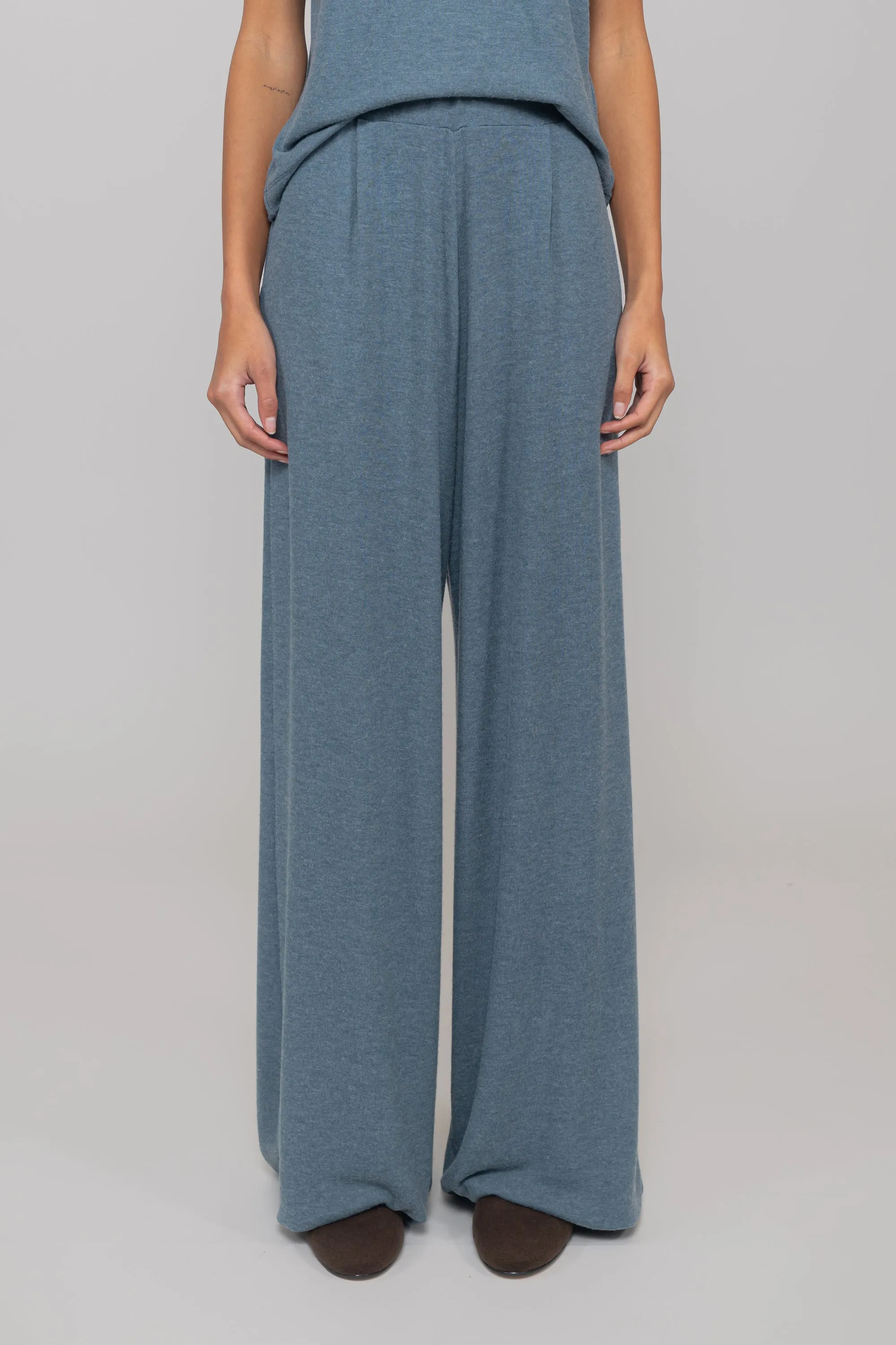 Lauren Pleated Pocket Pant sold by Leset product image thumbnail 3