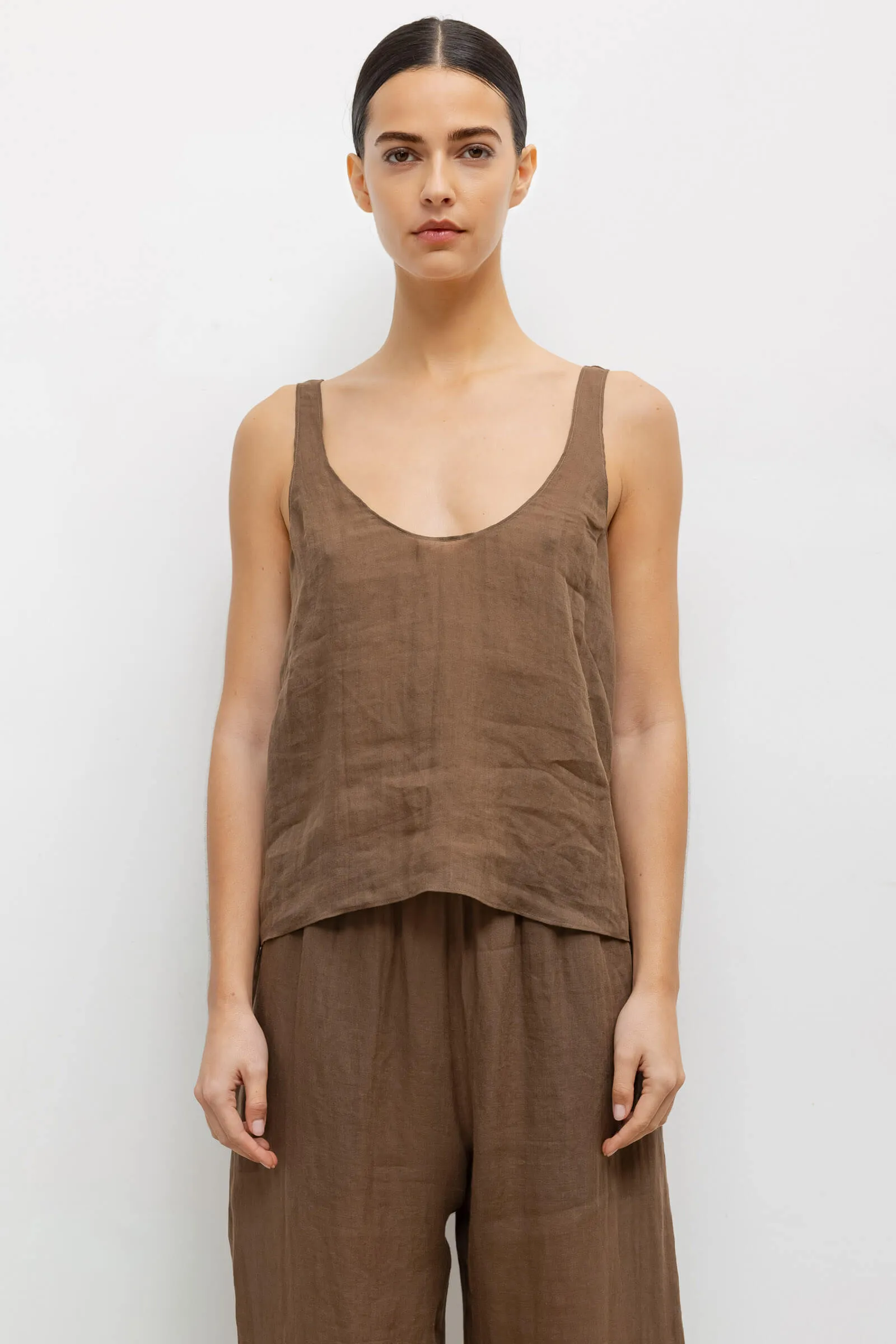 Niko Scoop Tank sold by Leset