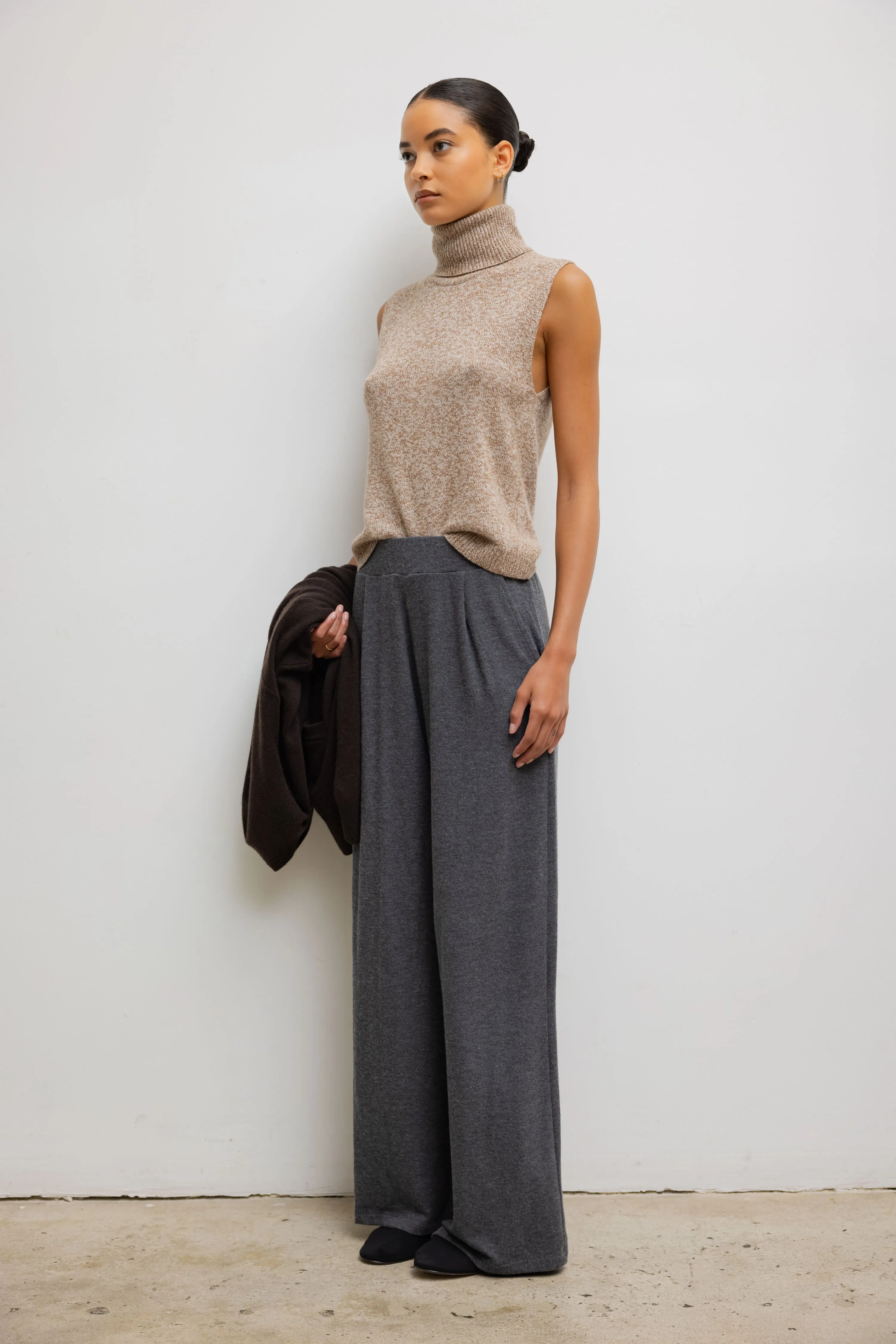 Lauren Pleated Pocket Pant sold by Leset product image thumbnail 4