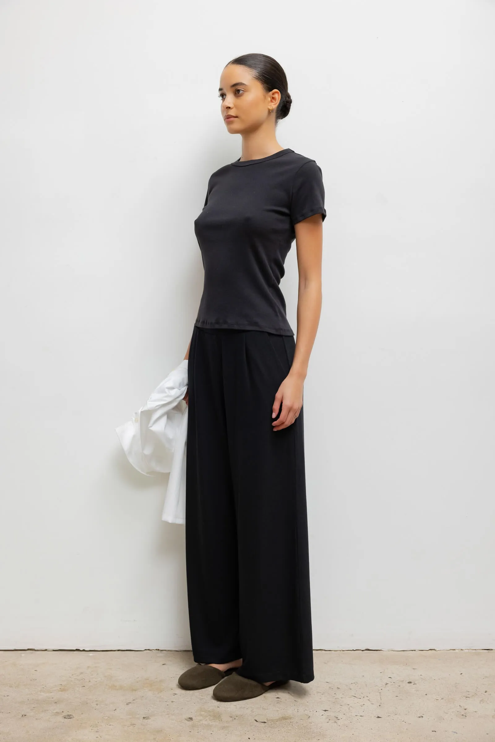 Lauren Crop Pleated Pocket Pant sold by Leset product image thumbnail 5
