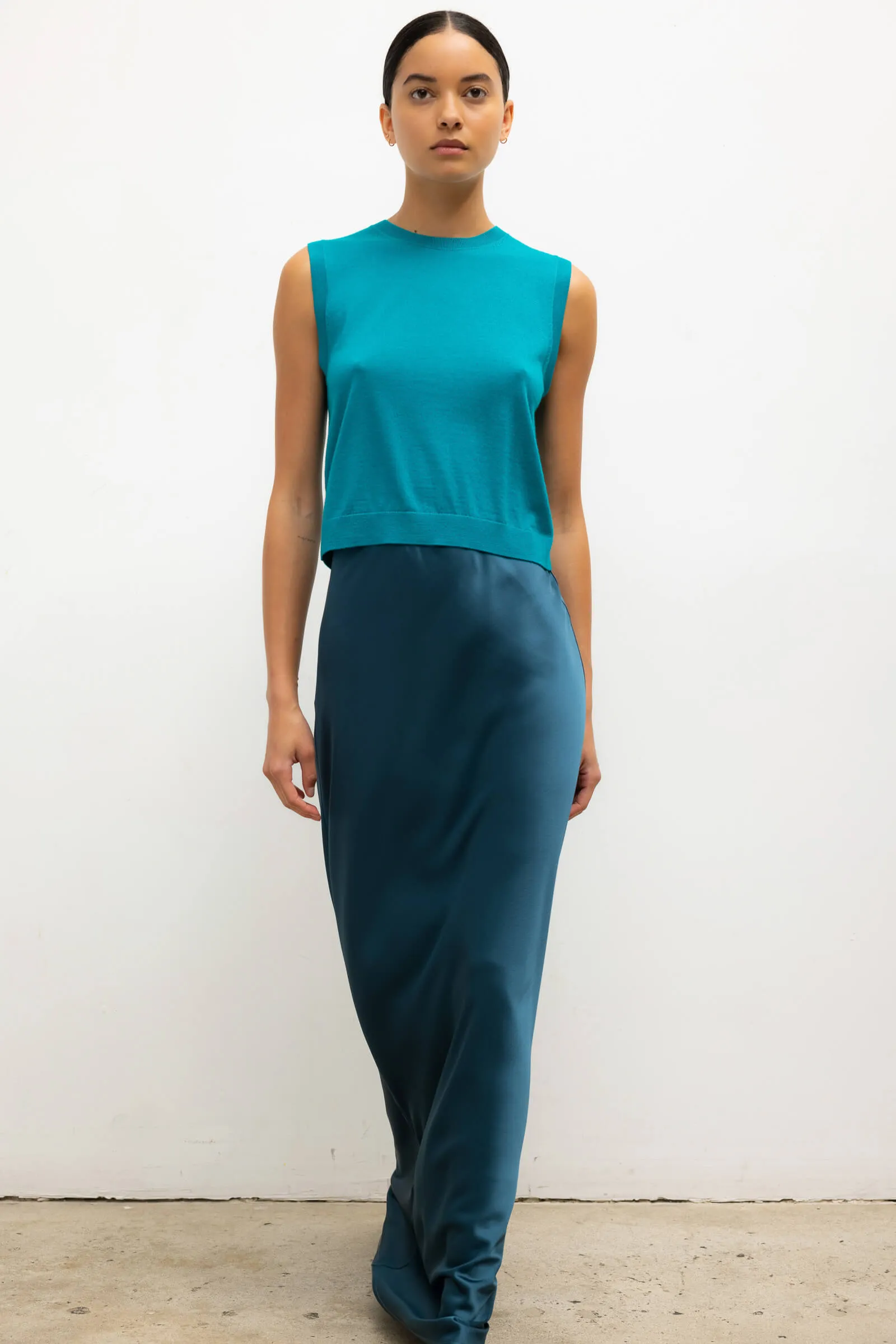 James Sleeveless Crew sold by Leset product image thumbnail 4