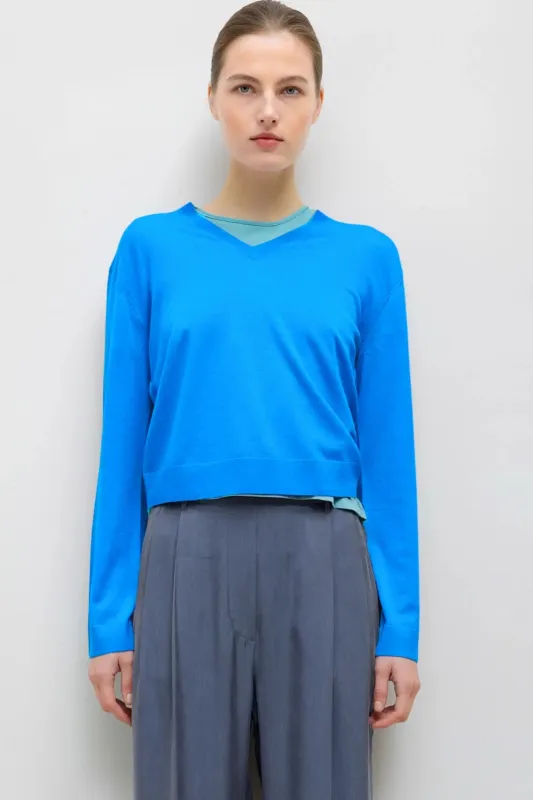 James Classic V Neck made by Leset