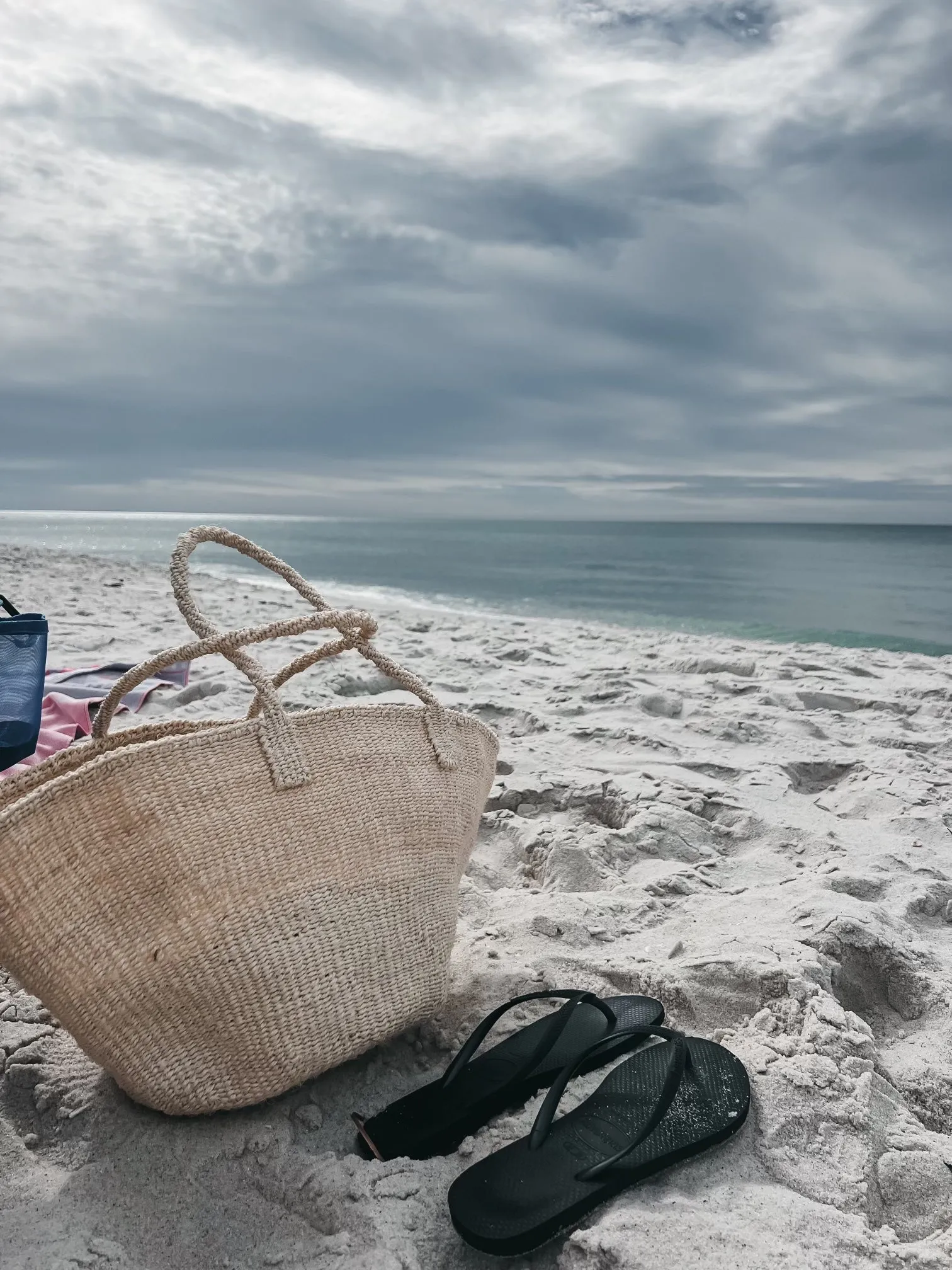 Sisal Market Tote, Ivory sold by Abby Alley product image thumbnail 3