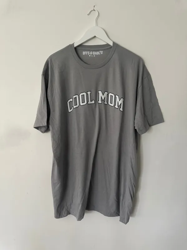 SAMPLE SALE ♡ SIZE XL ♡ t-shirt sold by BFFS & BABES