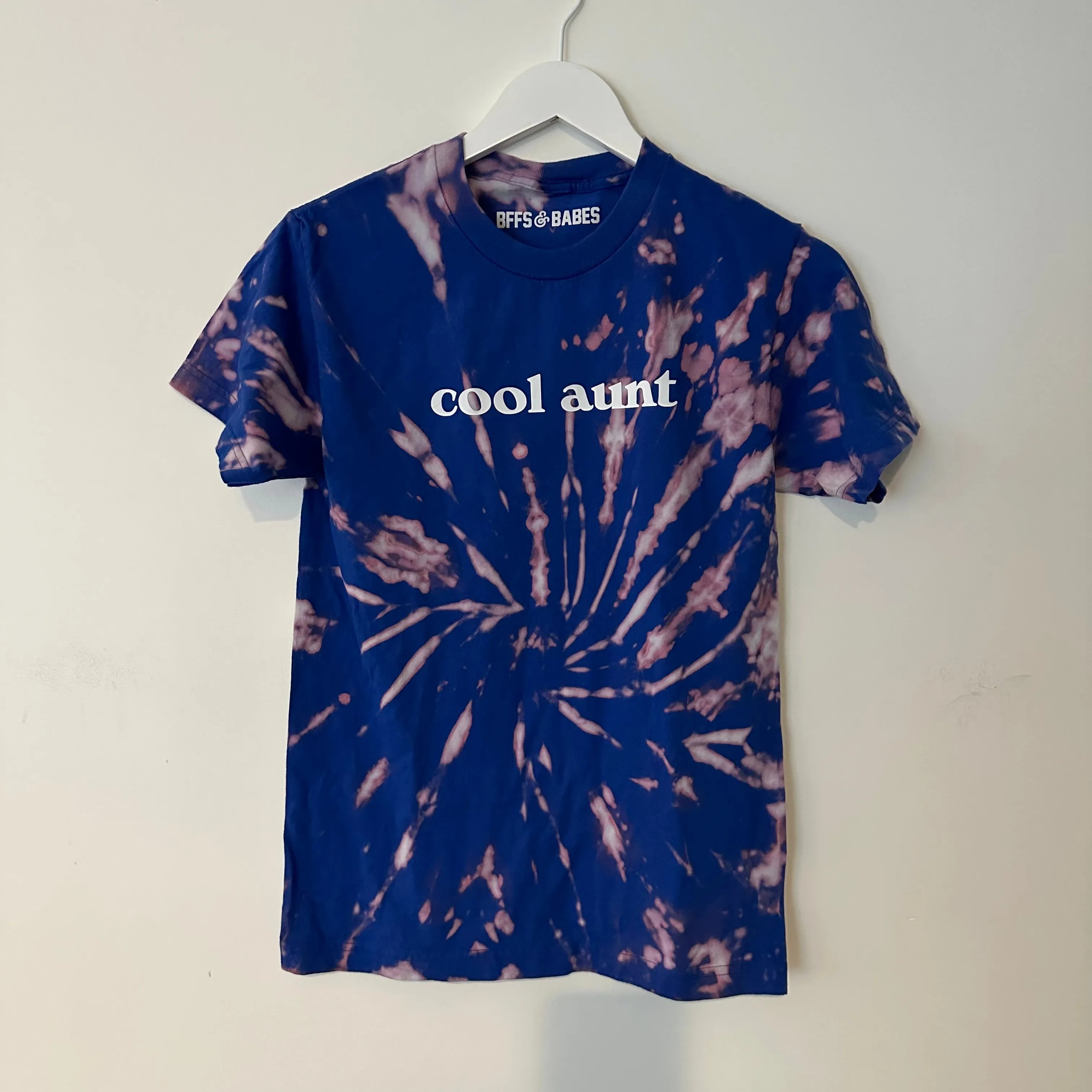 SAMPLE SALE ♡ SIZE MEDIUM ♡ t-shirt sold by BFFS & BABES