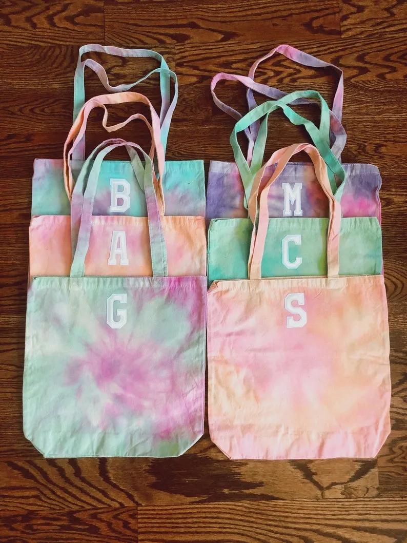BFF INITIAL TOTE ♡ custom color + personalized initial tote sold by BFFS & BABES product image thumbnail 5