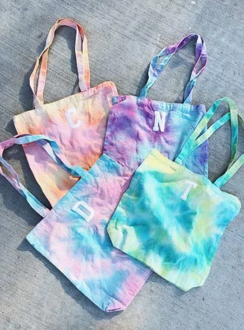 BFF INITIAL TOTE ♡ custom color + personalized initial tote sold by BFFS & BABES product image thumbnail 4