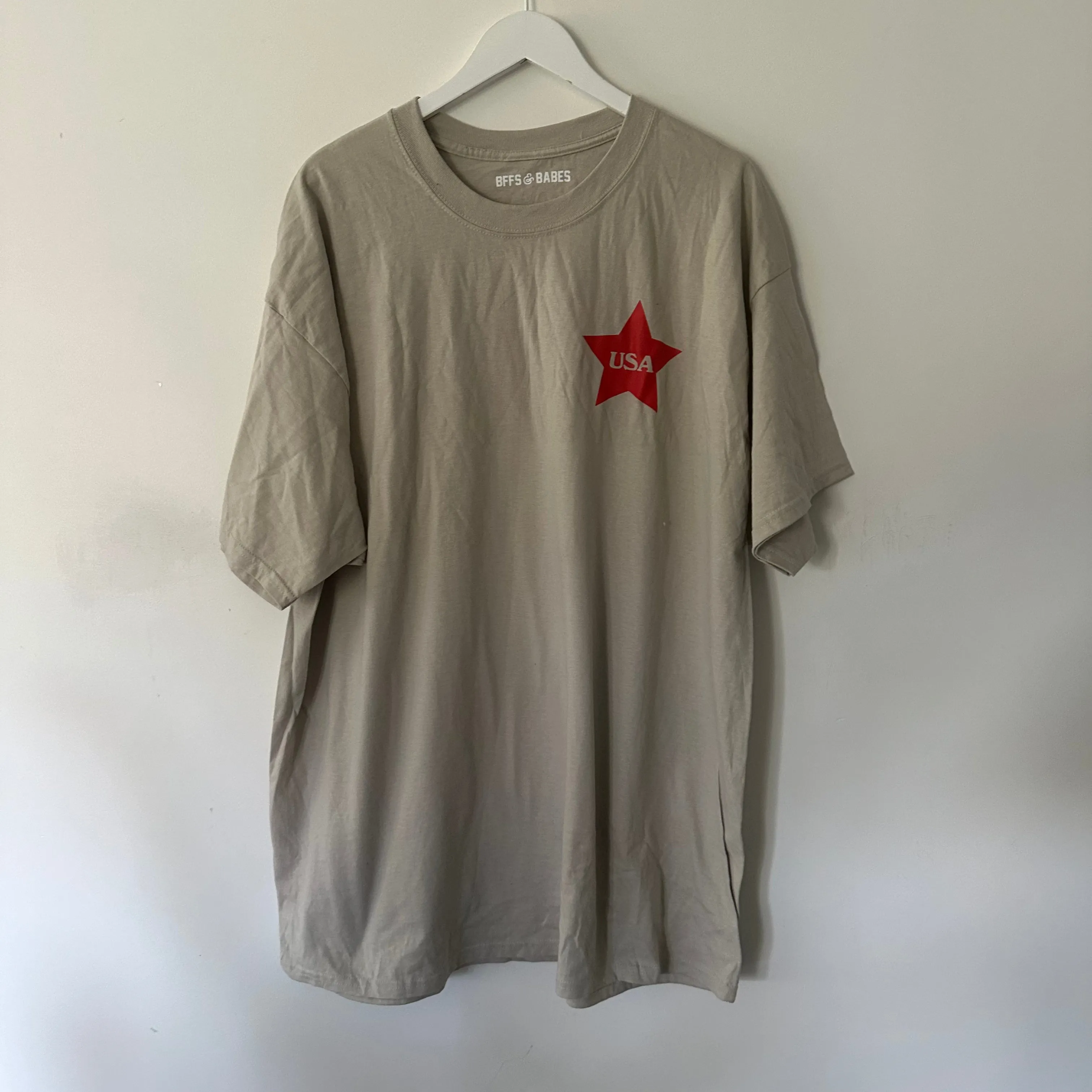 SAMPLE SALE ♡ SIZE 3XL ♡ t-shirt sold by BFFS & BABES