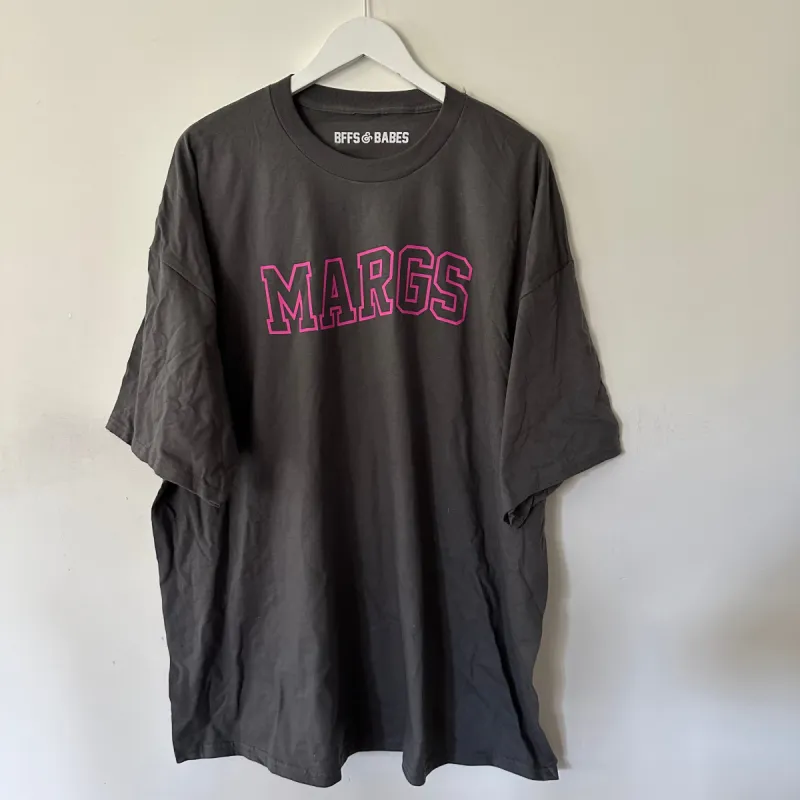 SAMPLE SALE ♡ SIZE 3XL ♡ t-shirt sold by BFFS & BABES