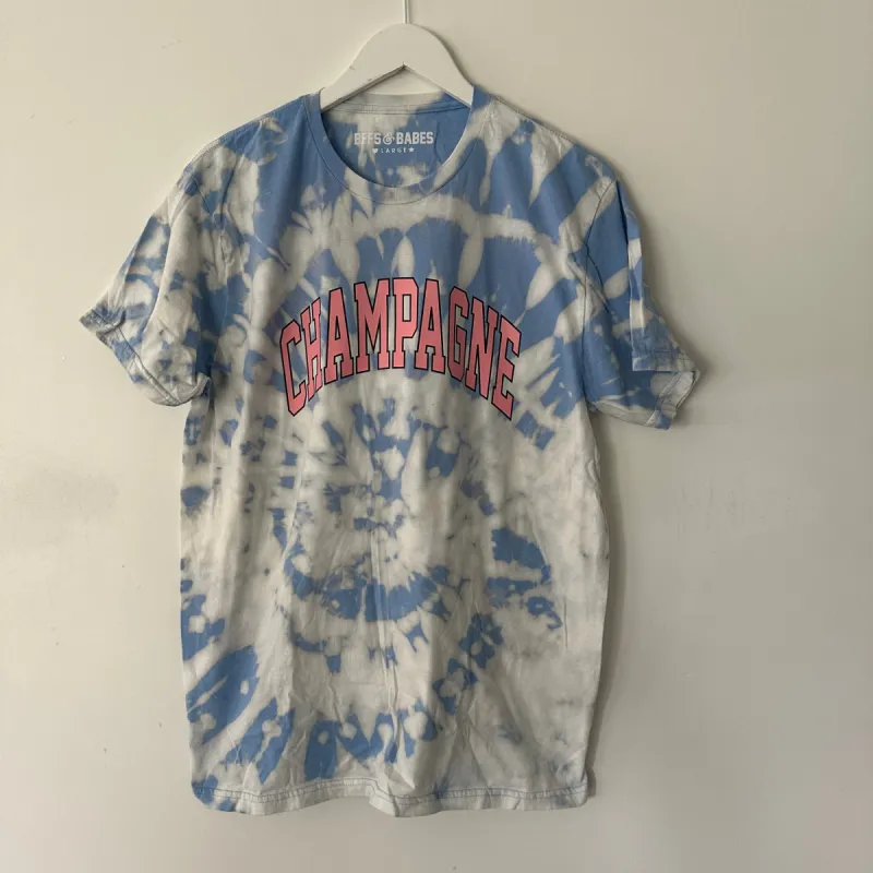 SAMPLE SALE ♡ SIZE LARGE ♡ t-shirt sold by BFFS & BABES